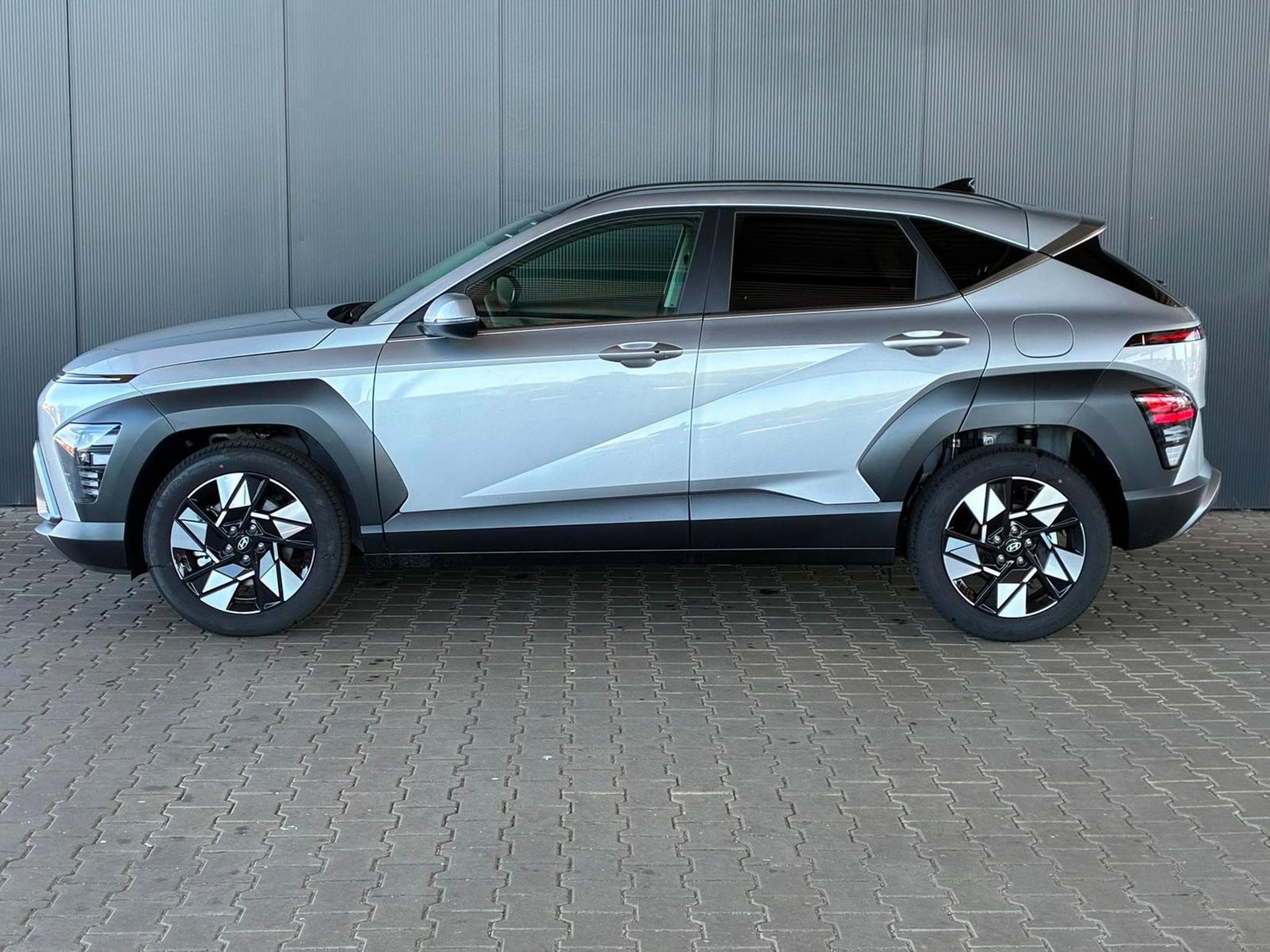 Hyundai Kona Comfort Plus (2025) - Photo 2
