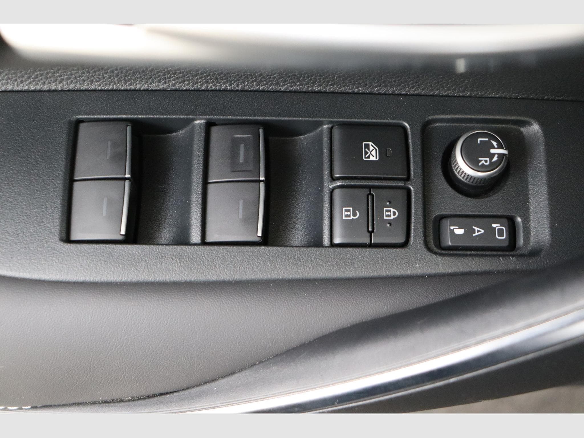 Suzuki Swace GLX (2024) - Foto 17