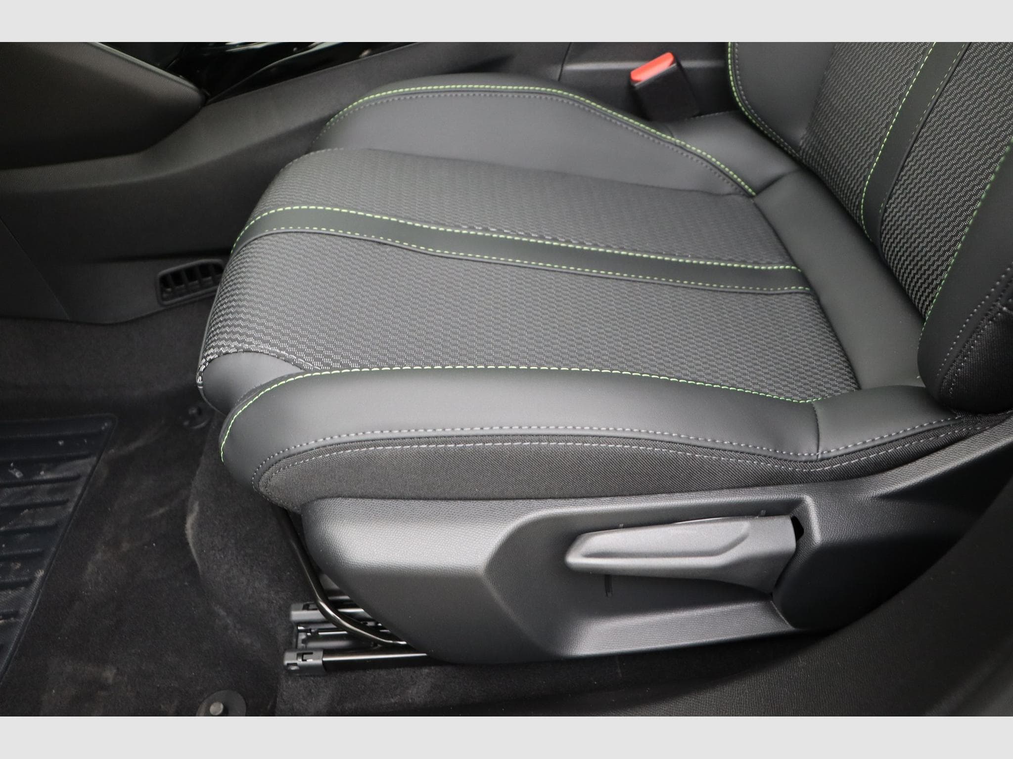 Peugeot 2008 GT (2026) - Photo 14