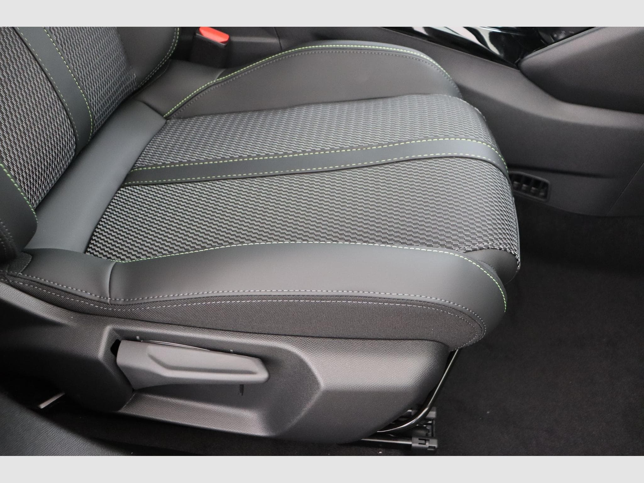 Peugeot 2008 GT (2026) - Photo 15
