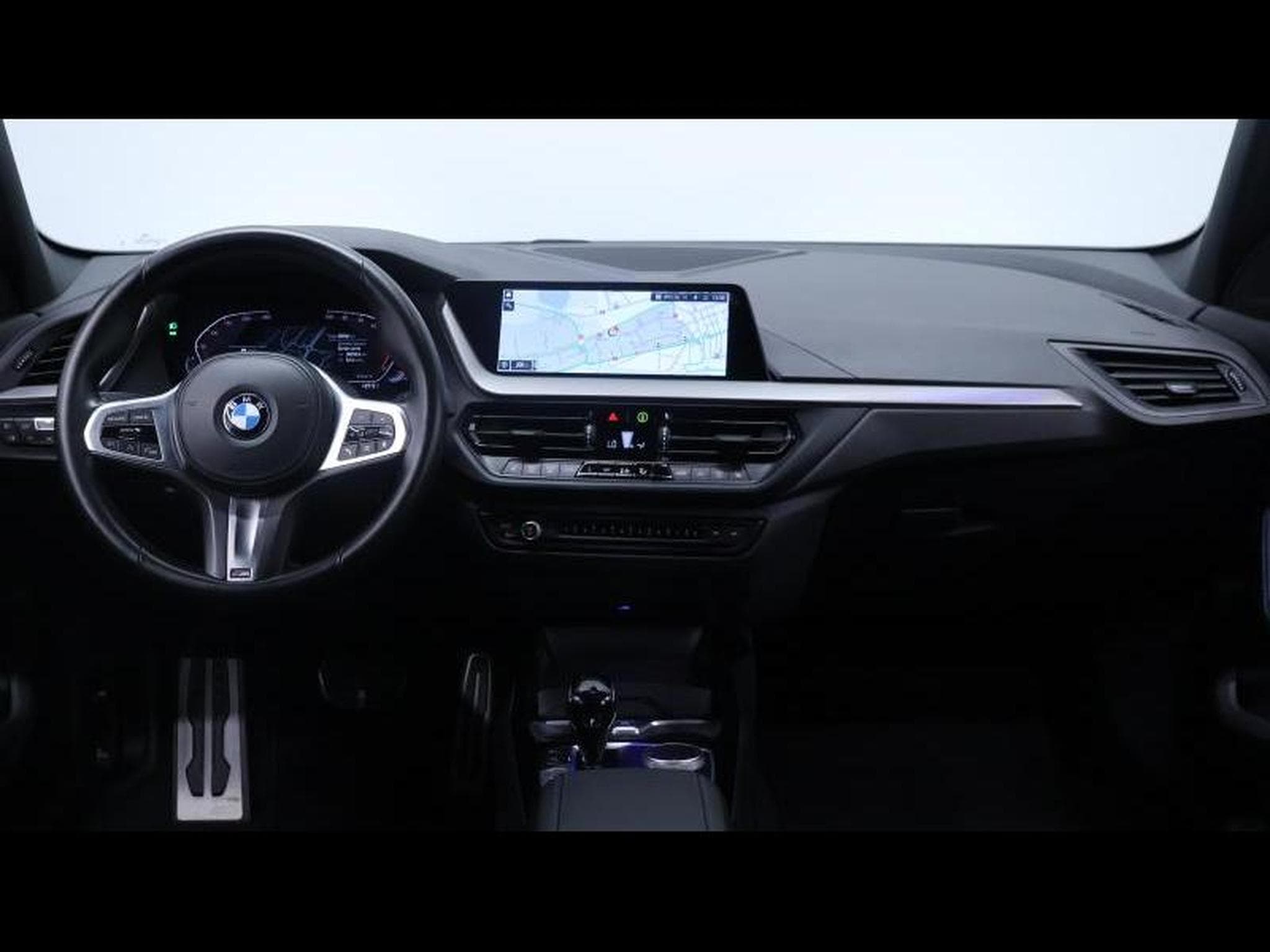 BMW 118 i hatch M Sport Pro Steptronic (2024) - Foto 15