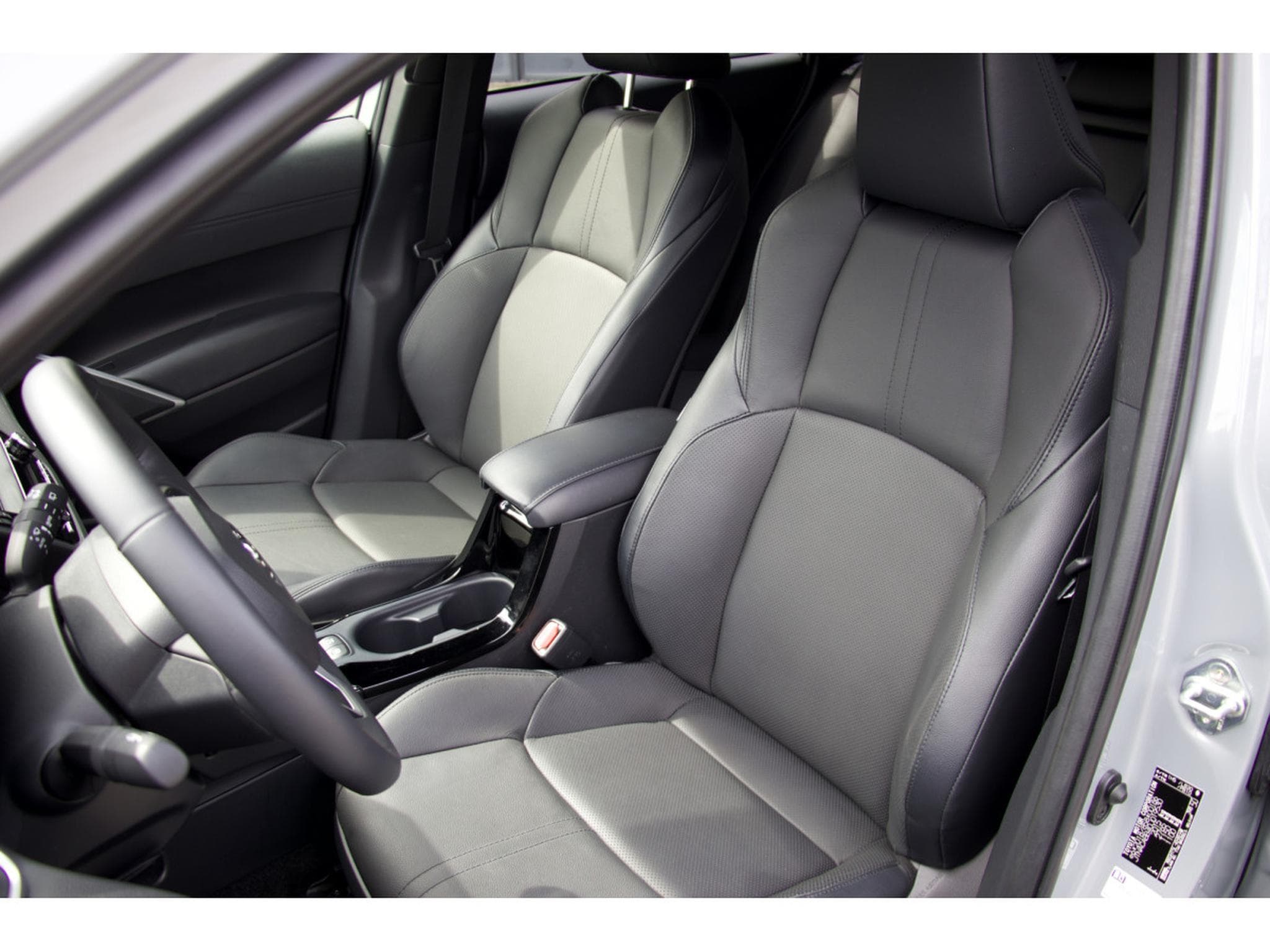 Toyota Corolla 2.0 Hybrid cuir ACC Pano. JBL 360° LED BSM (2024) - Photo 6