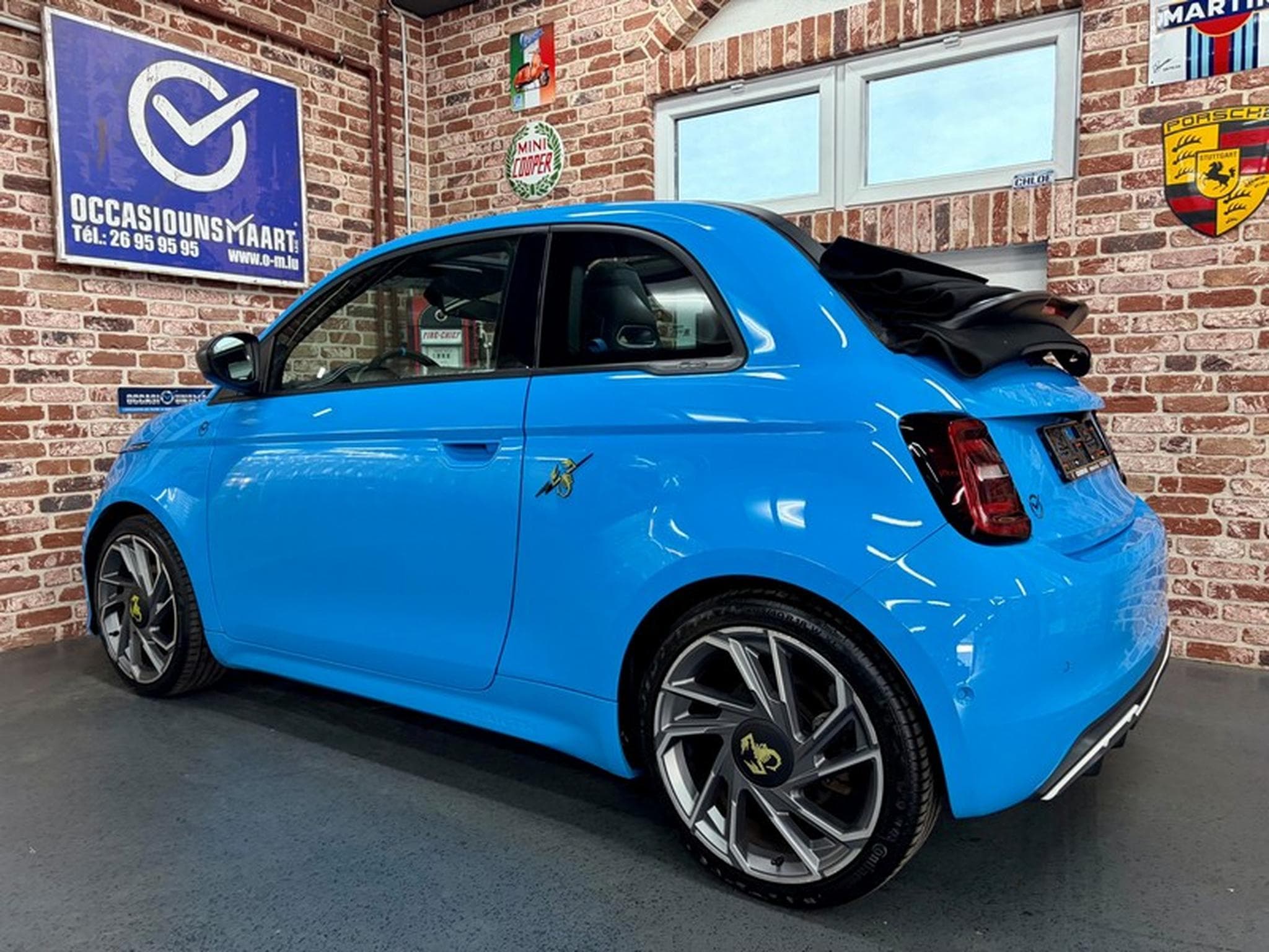 Abarth 500 500e Cabrio 155cv 42KW/h Auto SCORPIONISSIMA (2023) - Foto 2