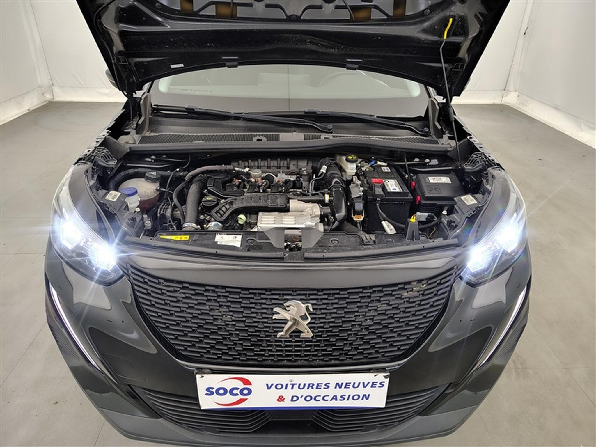 Peugeot 2008 1.2 PureTech Active Pack EAT8/NAVI/JA/PDC (2022) - Photo 18