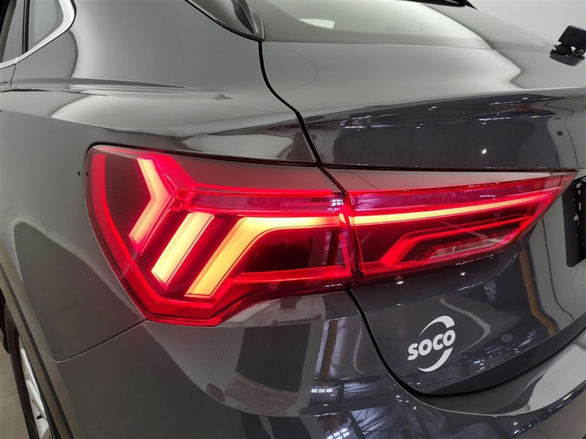 Audi Q3 Sportback PHEV 45 TFSIe S tronic  CUIR/NAVI/FULL LED/JA18 (2021) - Photo 16