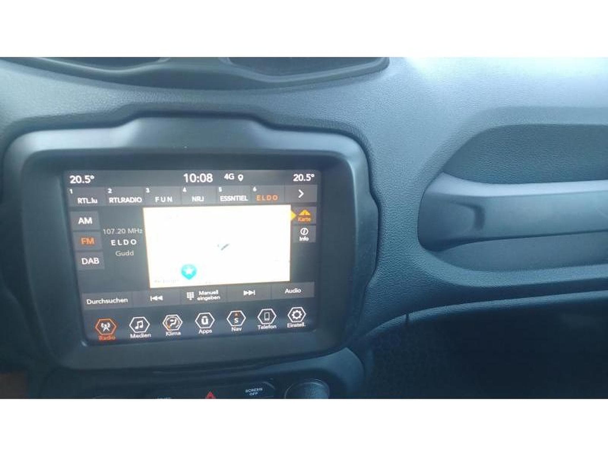 Jeep Renegade axt23 (2022) - Photo 18