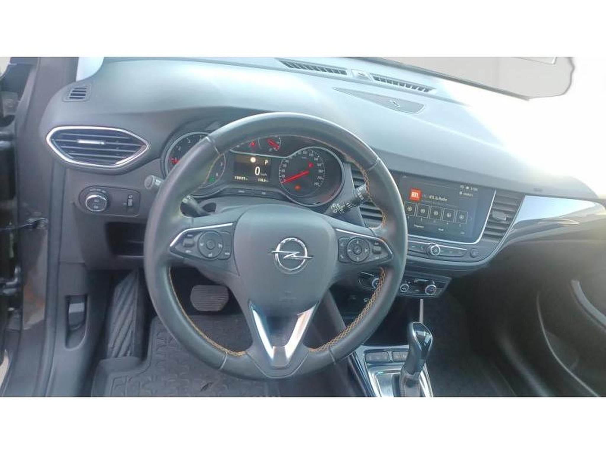 Opel Crossland X (2020) - Photo 14