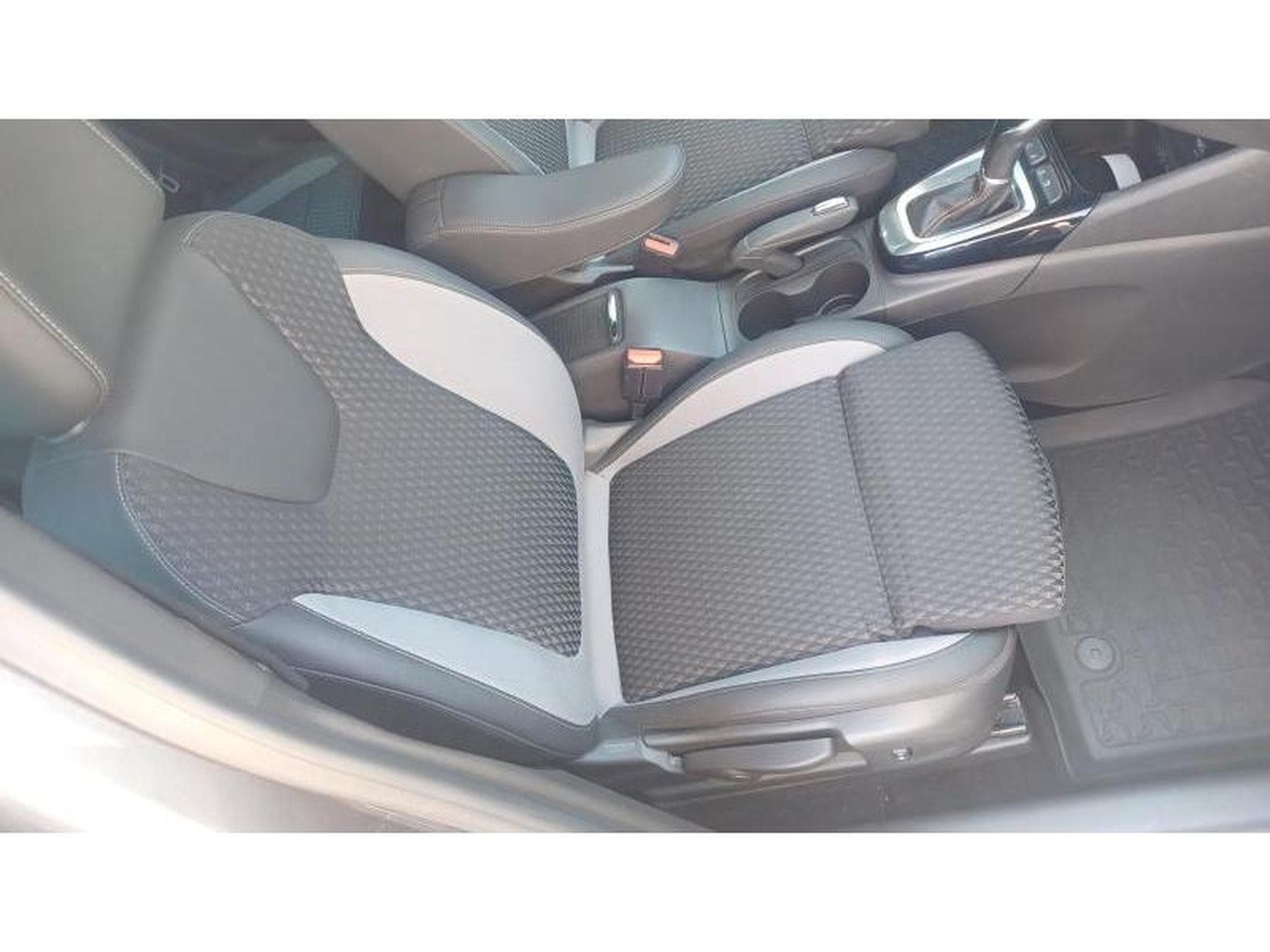 Opel Crossland X (2020) - Photo 31