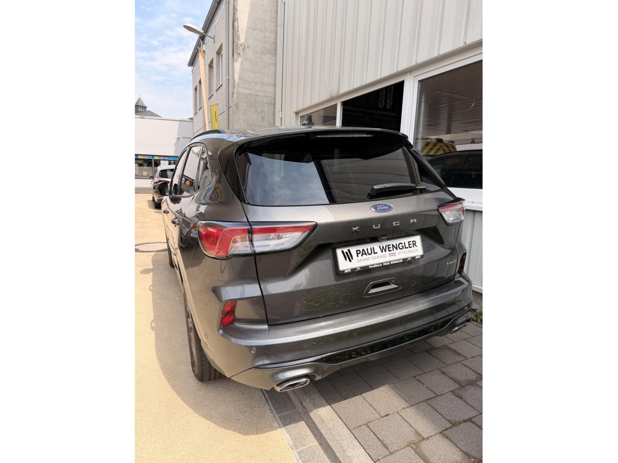 Ford Kuga ST-LINE X (2024) - Foto 2