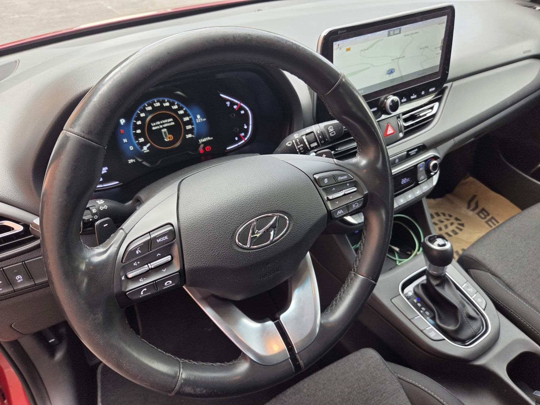Hyundai i30 SW 1.6 CRDI 136 CV BVA Garantie 12 Mois (2021) - Photo 20