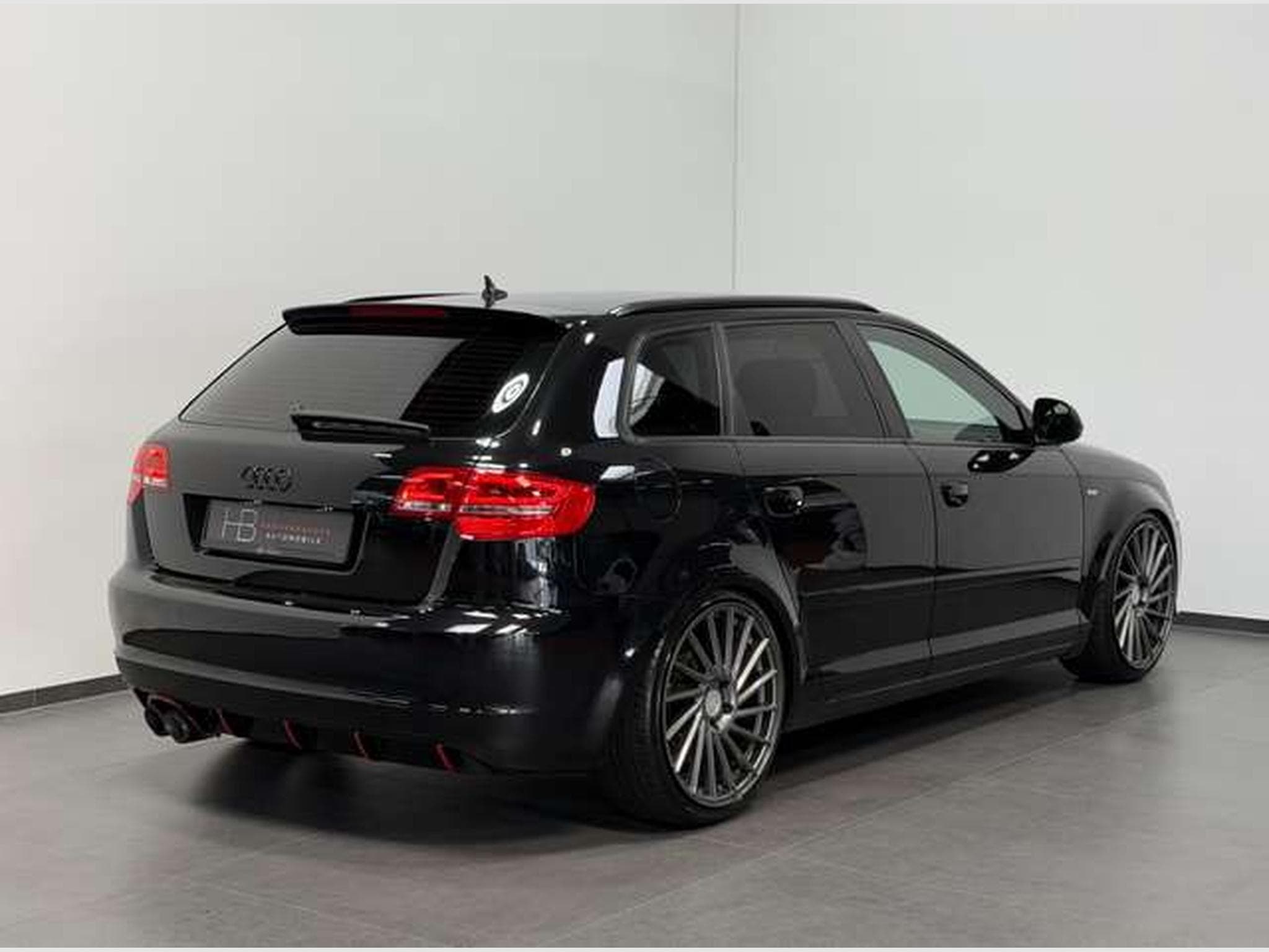 Audi A3 2.0 TDI S line *Tempomat *MMI *APS *Xenon (2010) - Photo 6