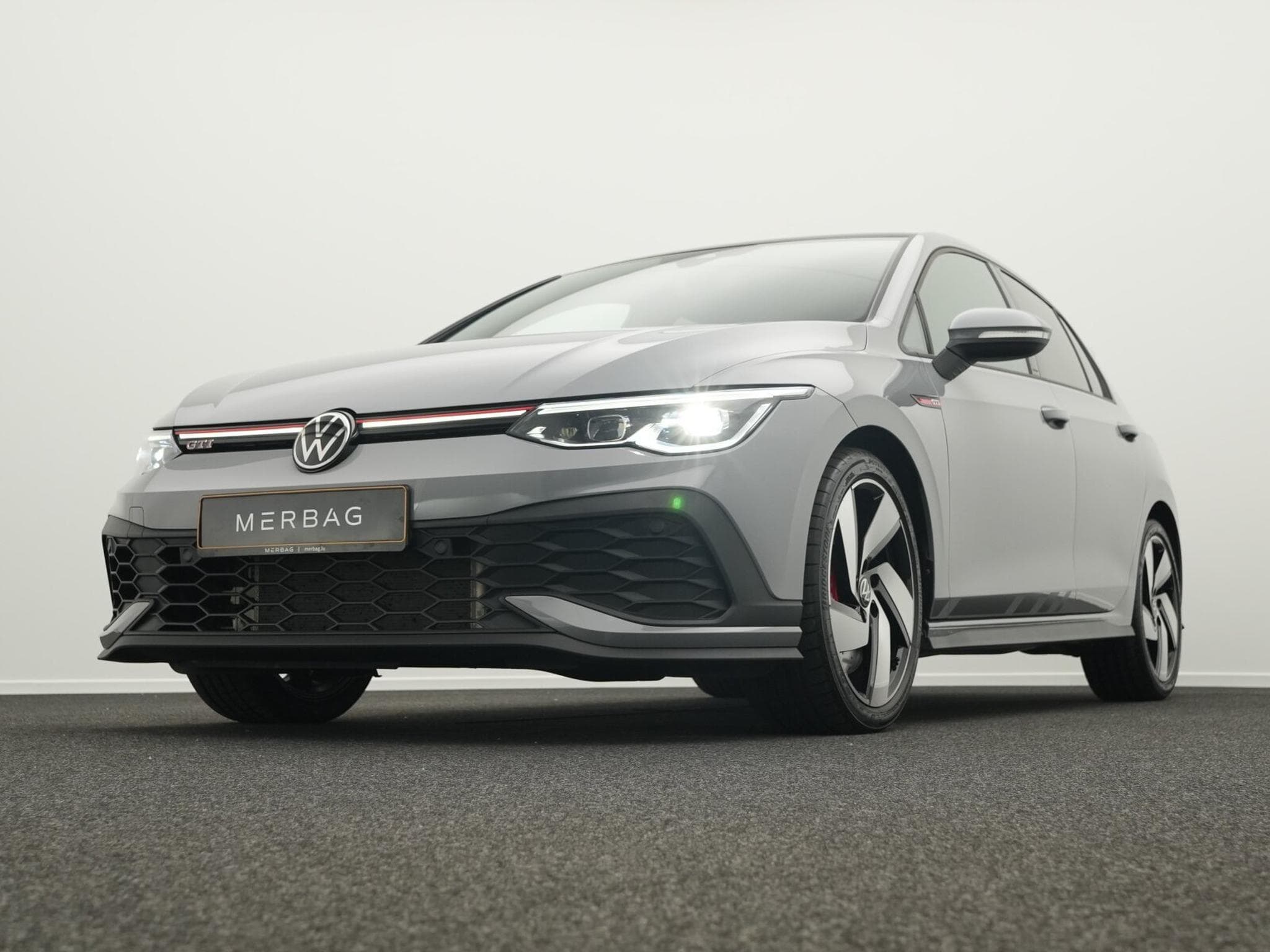 VW Golf VIII 2.0 TSI GTI Clubsport (2024) - Foto 8
