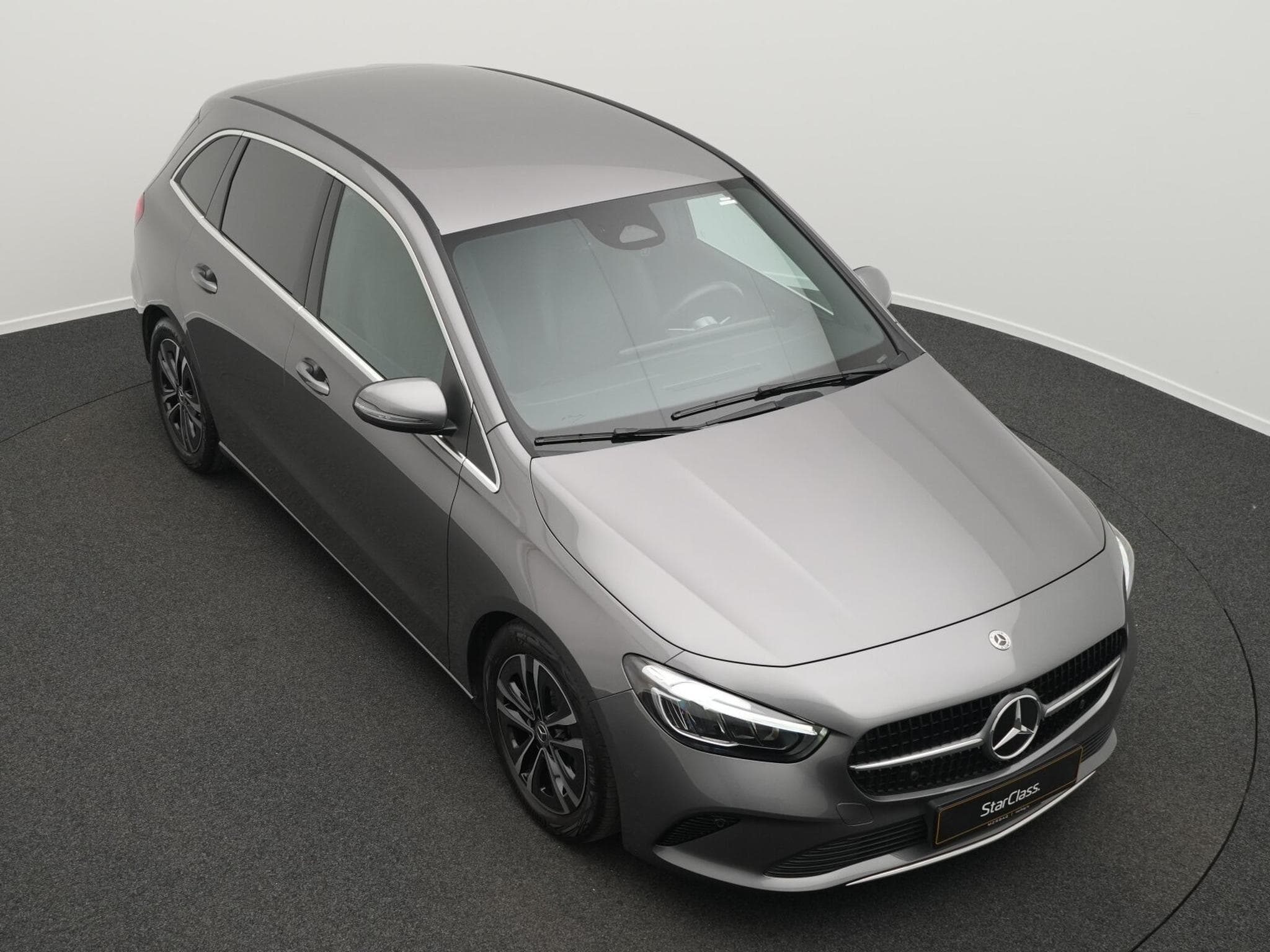 Mercedes B 180 LED+Kamera+Apple+MBUX (2024) - Foto 10