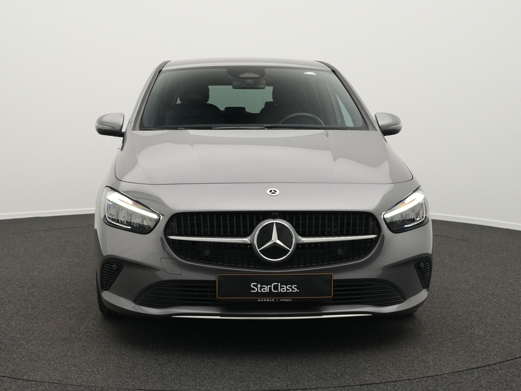 Mercedes B 180 LED+Kamera+Apple+MBUX (2024) - Foto 2