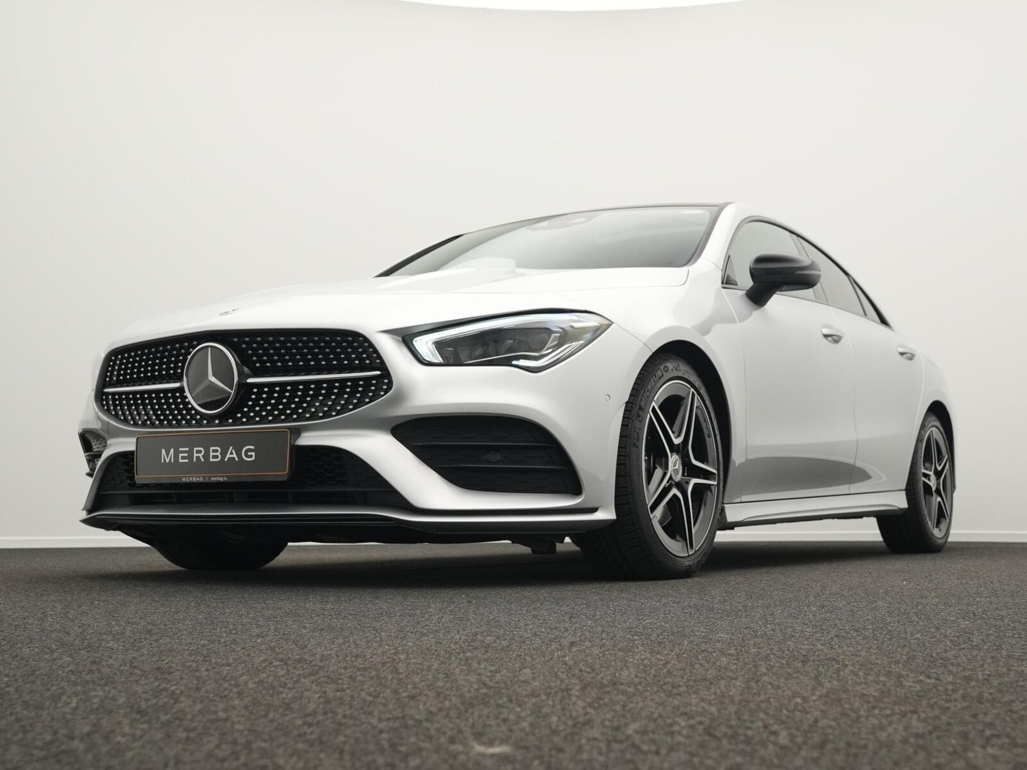 Mercedes CLA 200 Coupé (2022) - Foto 8