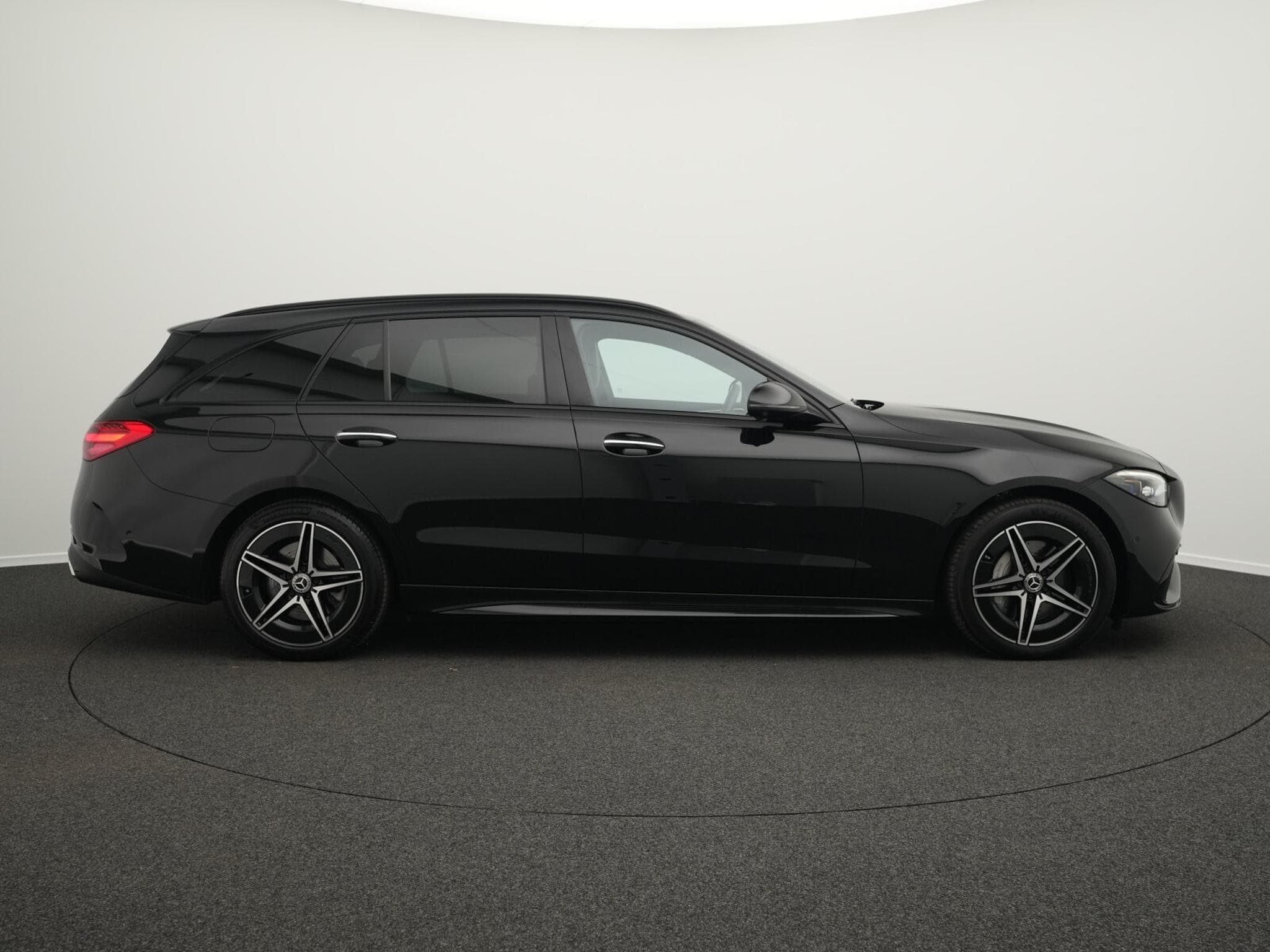 Mercedes C 300 e T AMG-Line Digital+360°+Night+EasyPack (2023) - Foto 5
