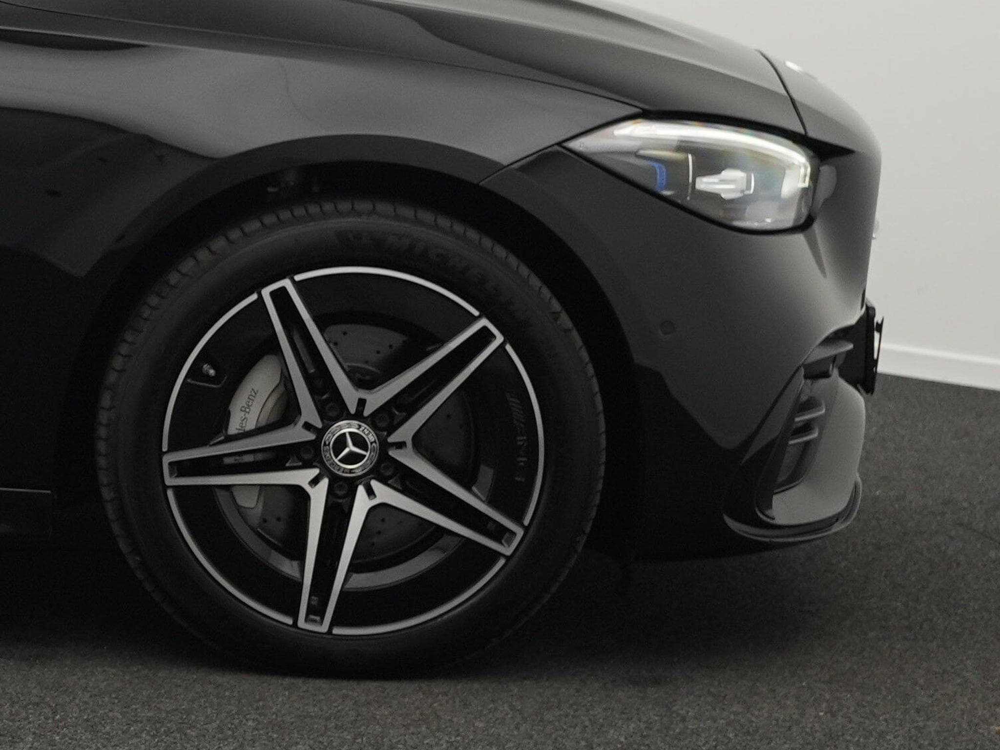 Mercedes C 300 e T AMG-Line Digital+360°+Night+EasyPack (2023) - Foto 6