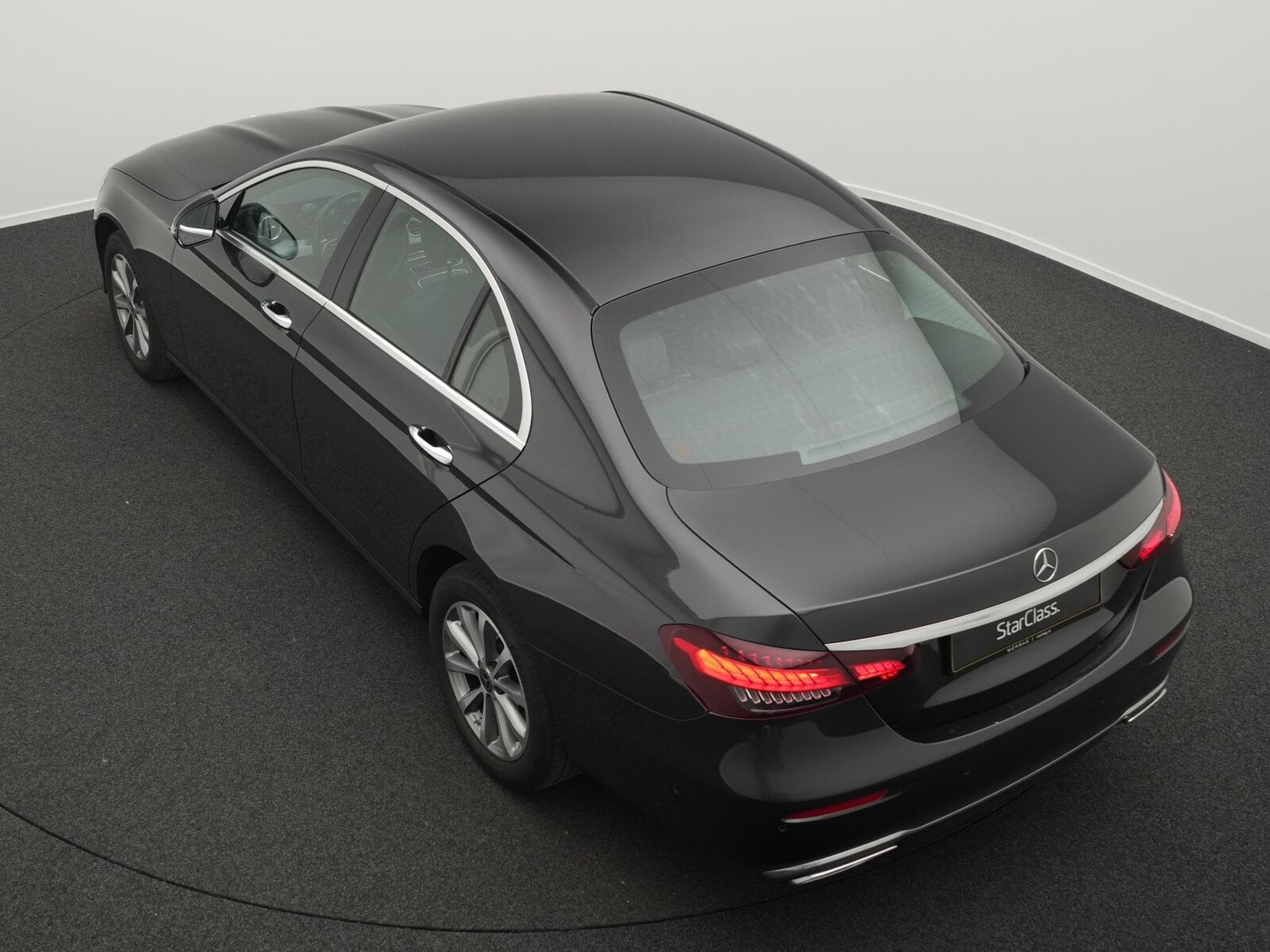Mercedes E 220 d 4MATIC Limousine (2021) - Foto 13
