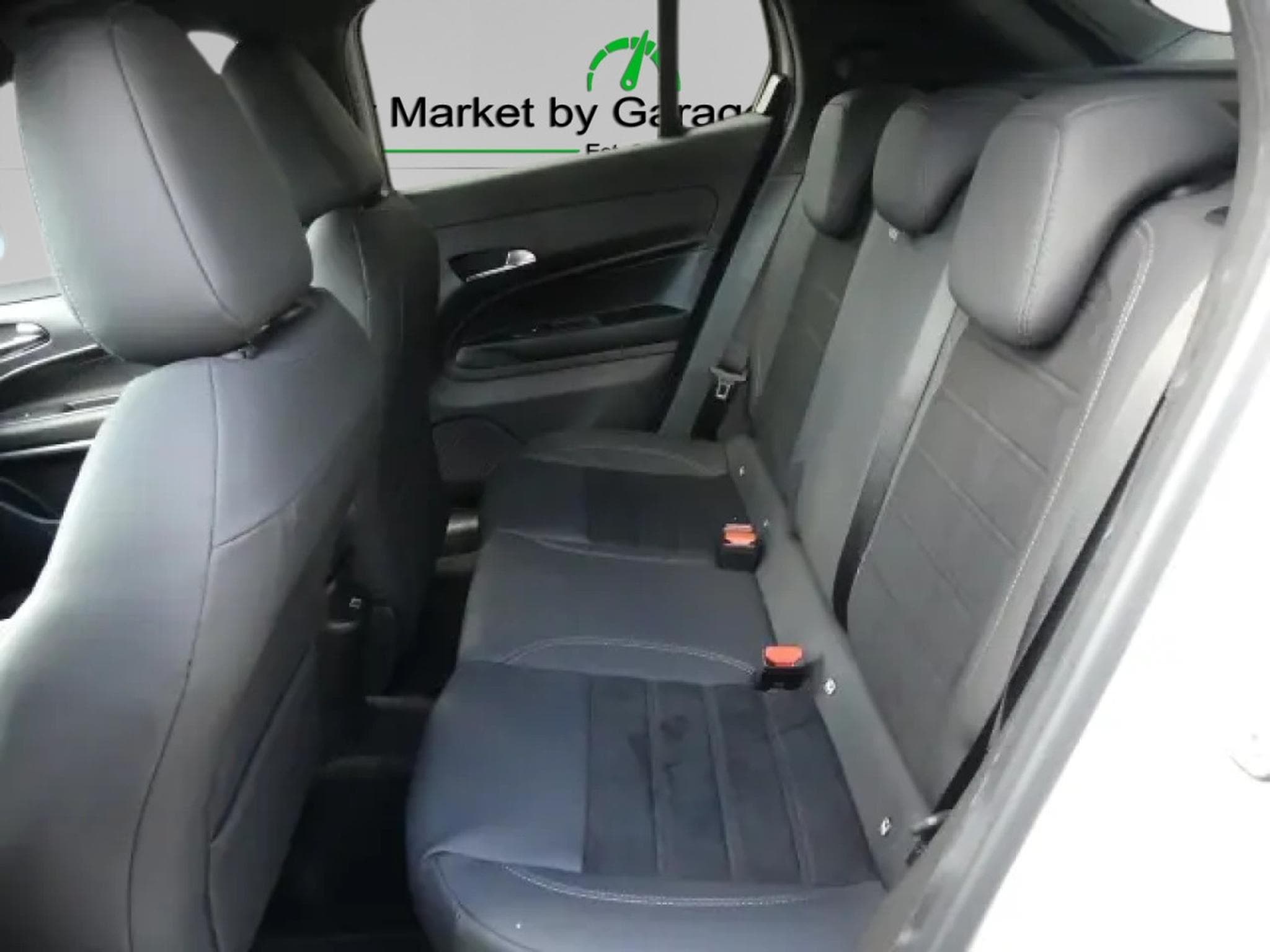 Fiat 600 HYBRID SPORT 1.2 (2026) - Photo 12