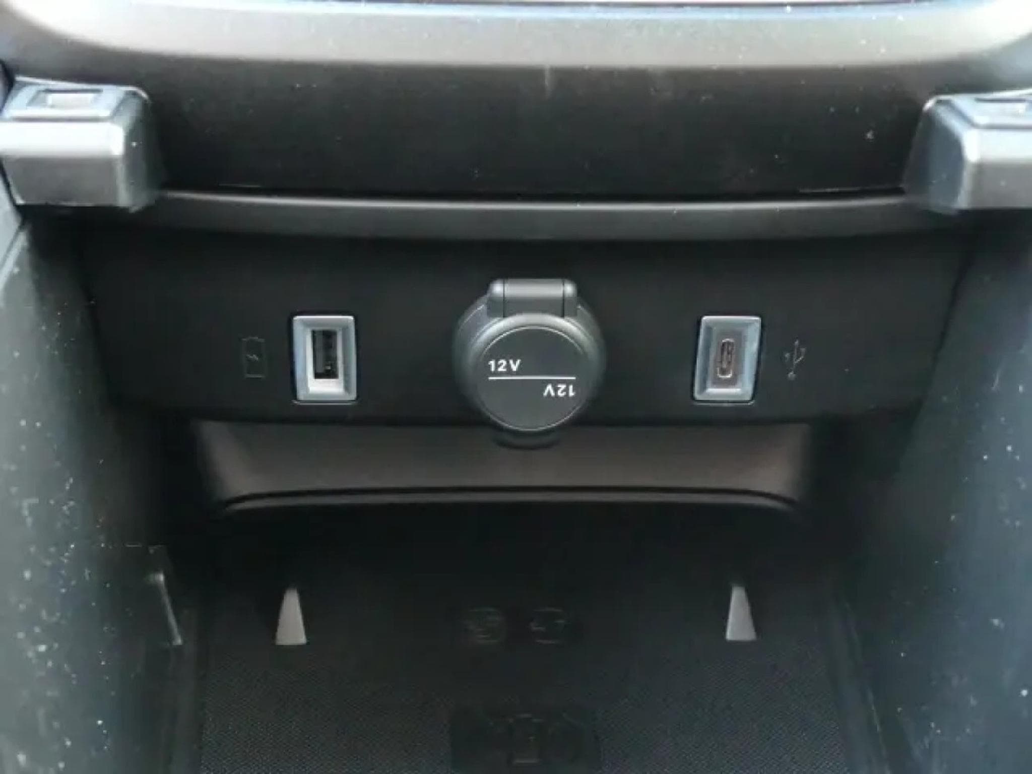 Fiat 600 HYBRID SPORT 1.2 (2026) - Photo 25