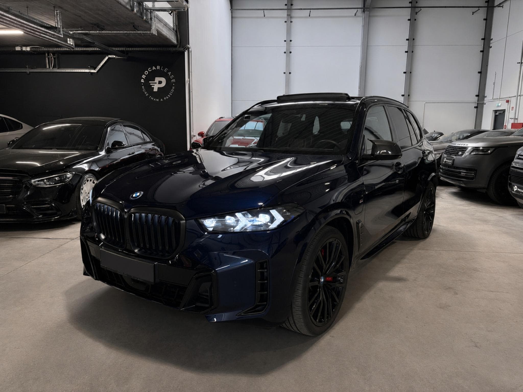 BMW X5 BMW X5 xDrive50e M Sport Pro –M SPORT SEATS - Individual Tan (2025) - Photo 1