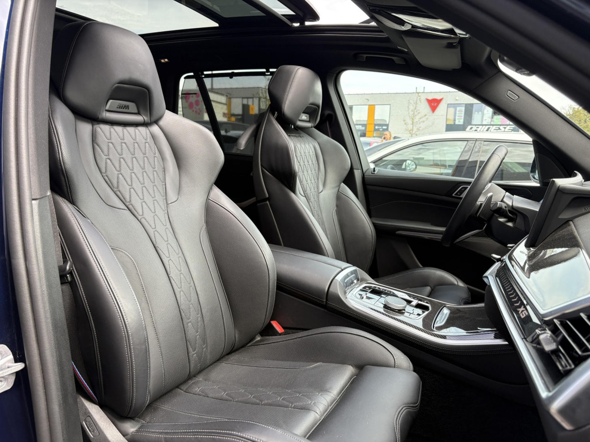 BMW X5 BMW X5 xDrive50e M Sport Pro –M SPORT SEATS - Individual Tan (2025) - Photo 10