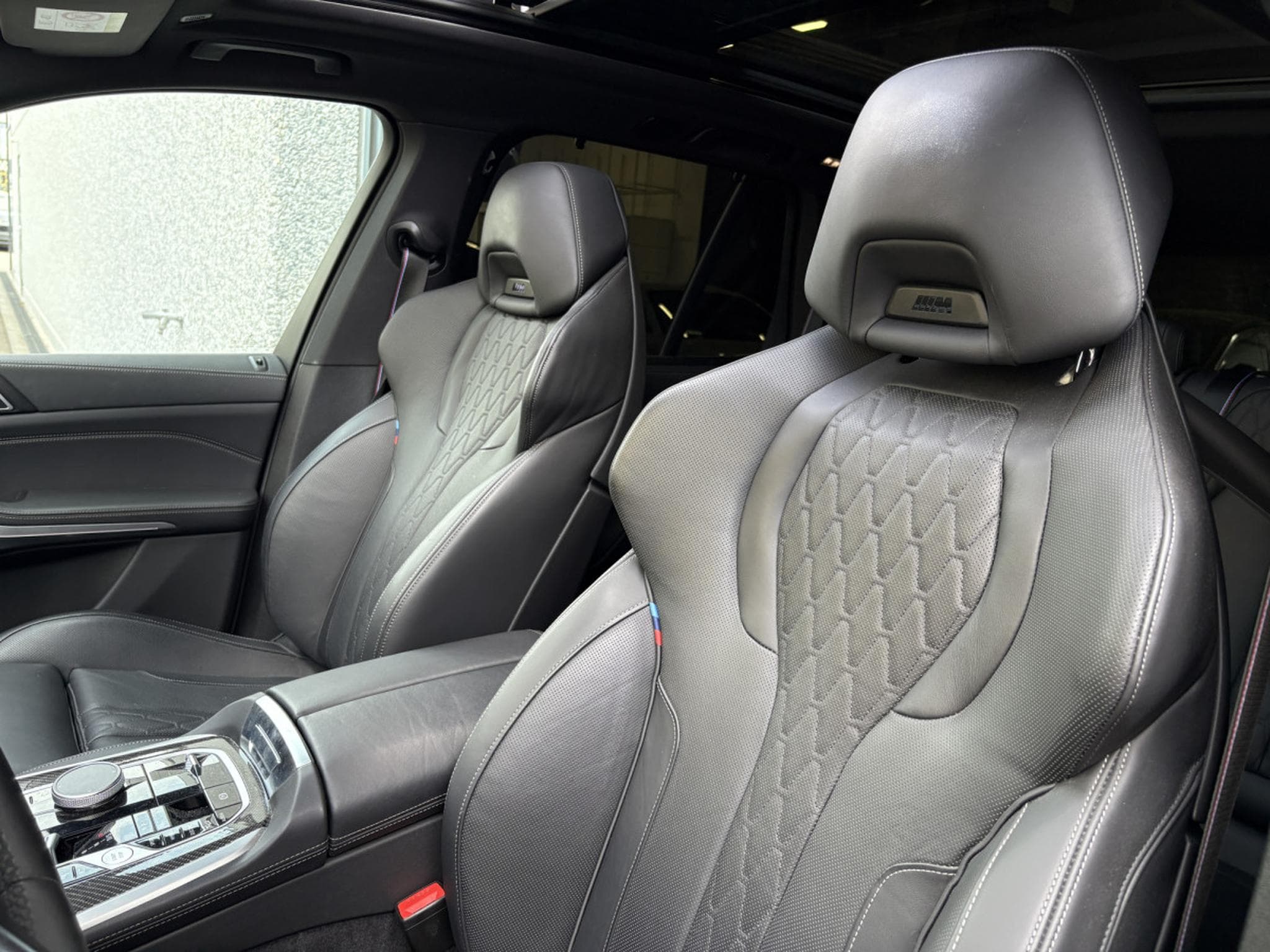 BMW X5 BMW X5 xDrive50e M Sport Pro –M SPORT SEATS - Individual Tan (2025) - Photo 6