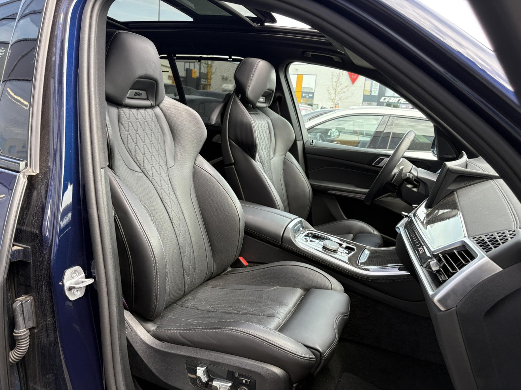 BMW X5 BMW X5 xDrive50e M Sport Pro –M SPORT SEATS - Individual Tan (2025) - Photo 8