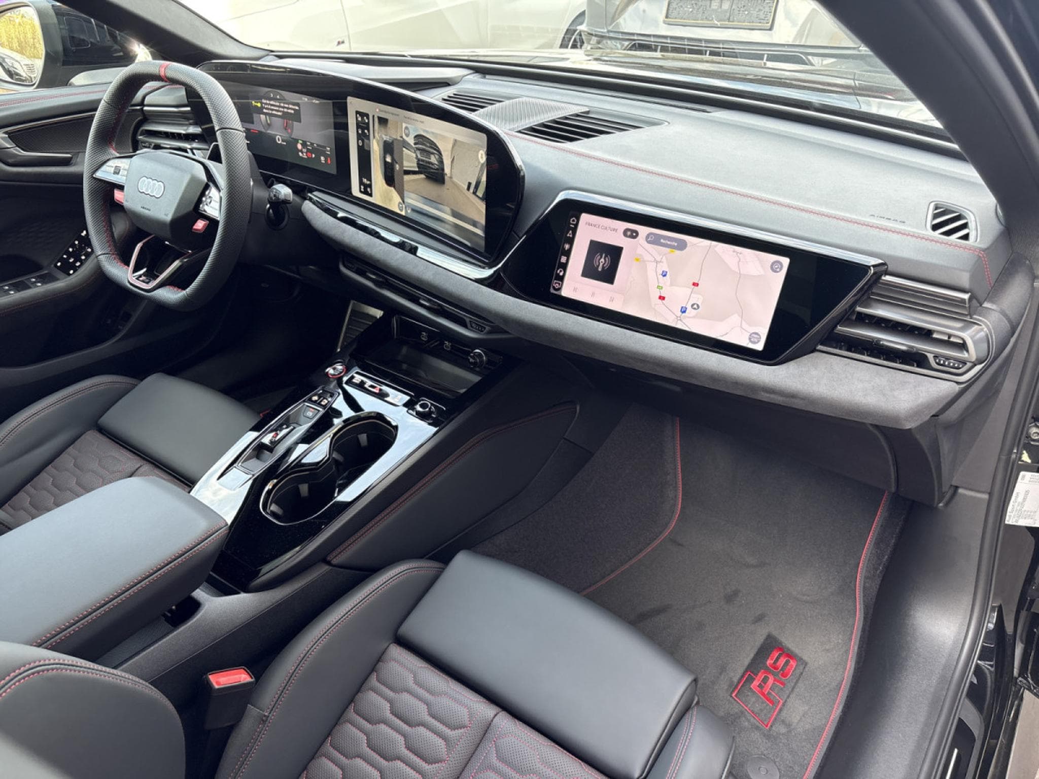 Audi RS5 Audi RS5 Avant Performance Facelift – Carbone_Céramique – RS (2026) - Photo 12