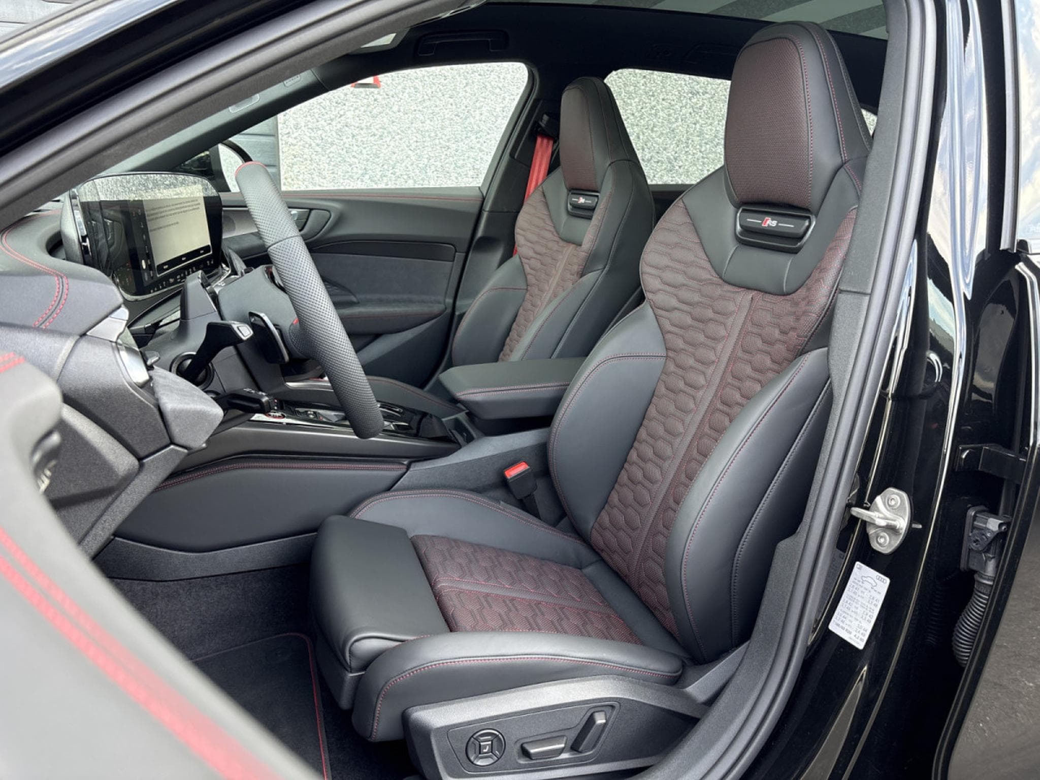 Audi RS5 Audi RS5 Avant Performance Facelift – Carbone_Céramique – RS (2026) - Photo 22