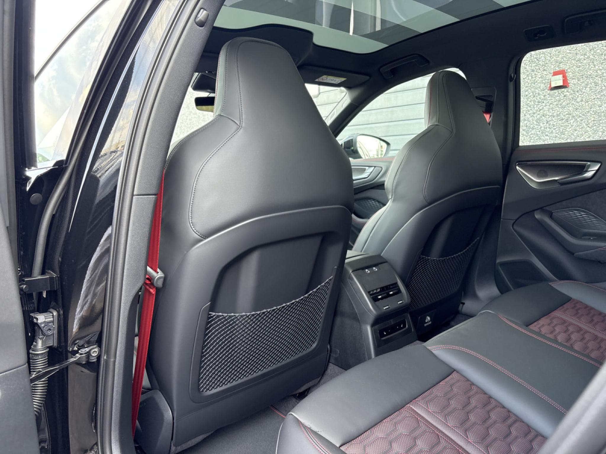 Audi RS5 Audi RS5 Avant Performance Facelift – Carbone_Céramique – RS (2026) - Photo 25