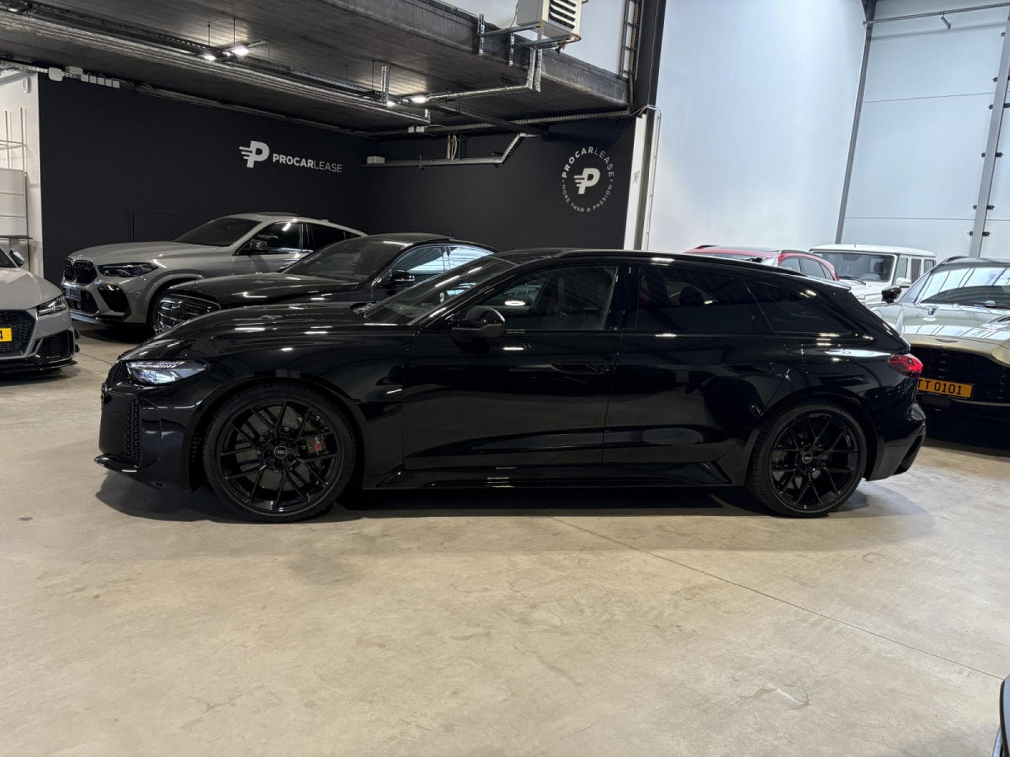 Audi RS5 Audi RS5 Avant Performance Facelift – Carbone_Céramique – RS (2026) - Photo 6
