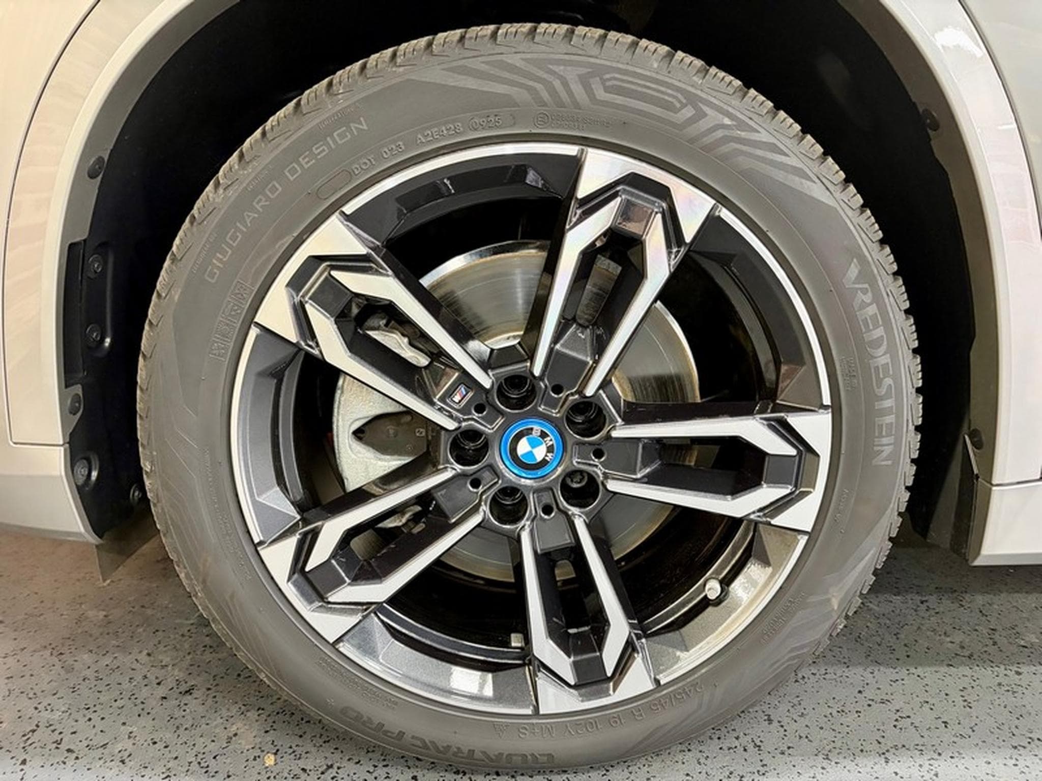 BMW X1 X1 30e 326cv Auto xDrive M-SPORT (Plug-in-Hybride) (2025) - Photo 3