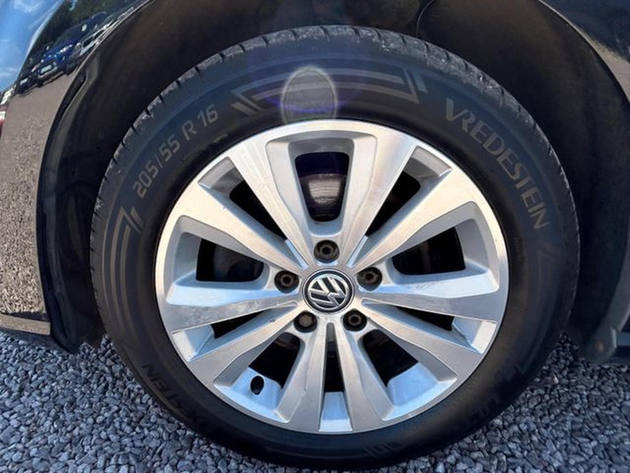 VW Golf Golf VII Lim. BlueMotion TGI *Navi*Panorama*Kam (2018) - Photo 20