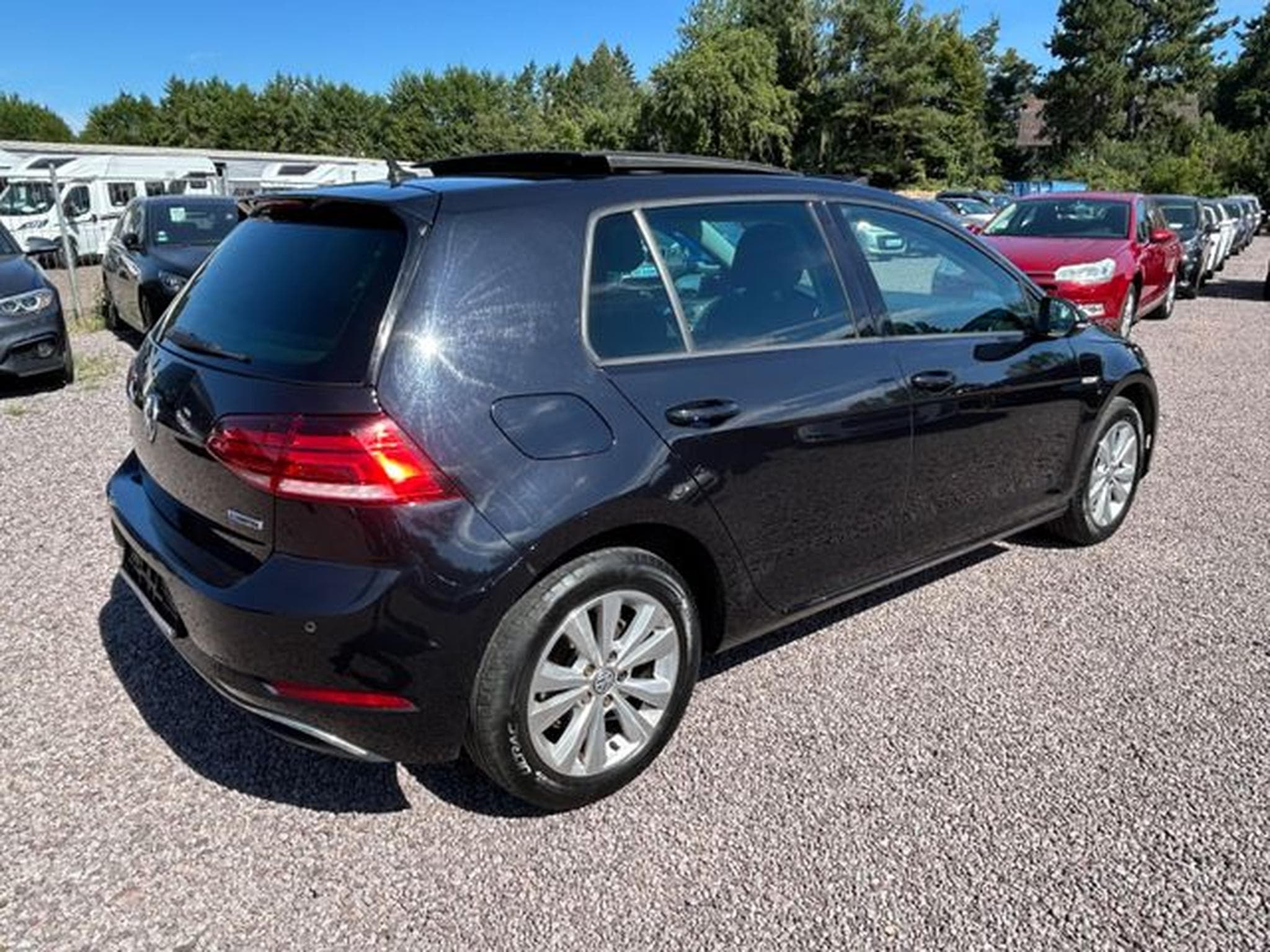 VW Golf Golf VII Lim. BlueMotion TGI *Navi*Panorama*Kam (2018) - Photo 4