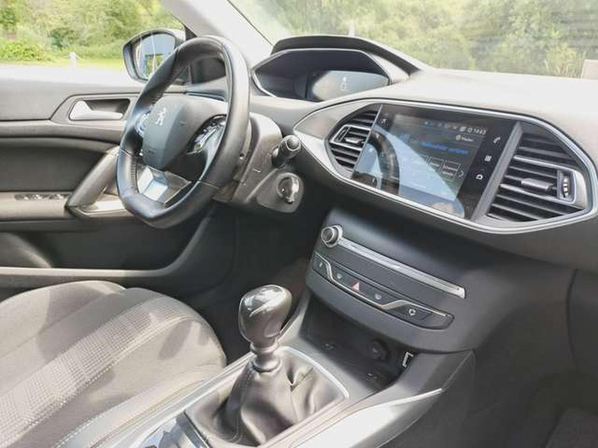 Peugeot 308 Allure (2021) - Foto 9