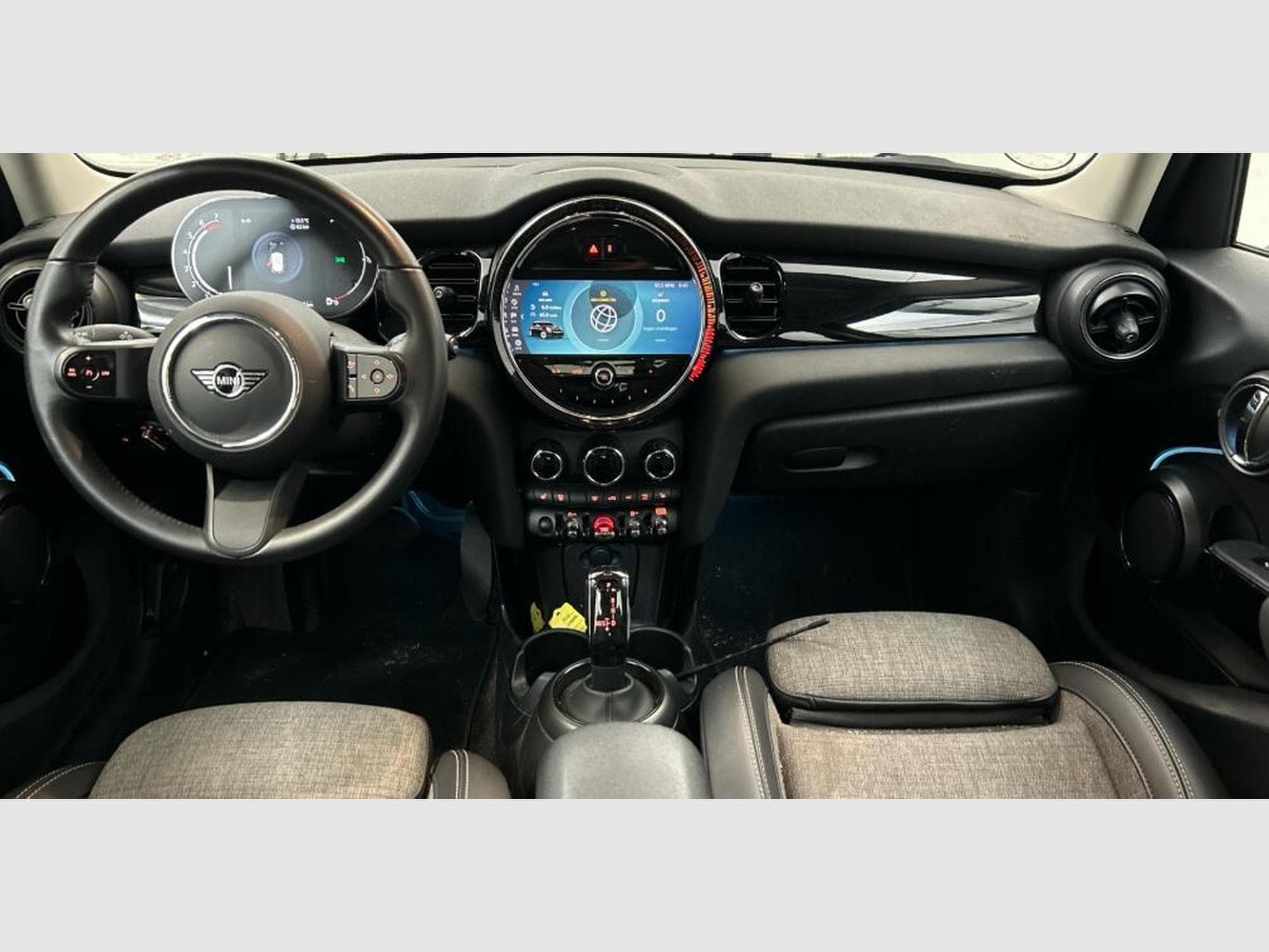 MINI Cooper EXPERIENCE AUT 136cv (2023) - Foto 4