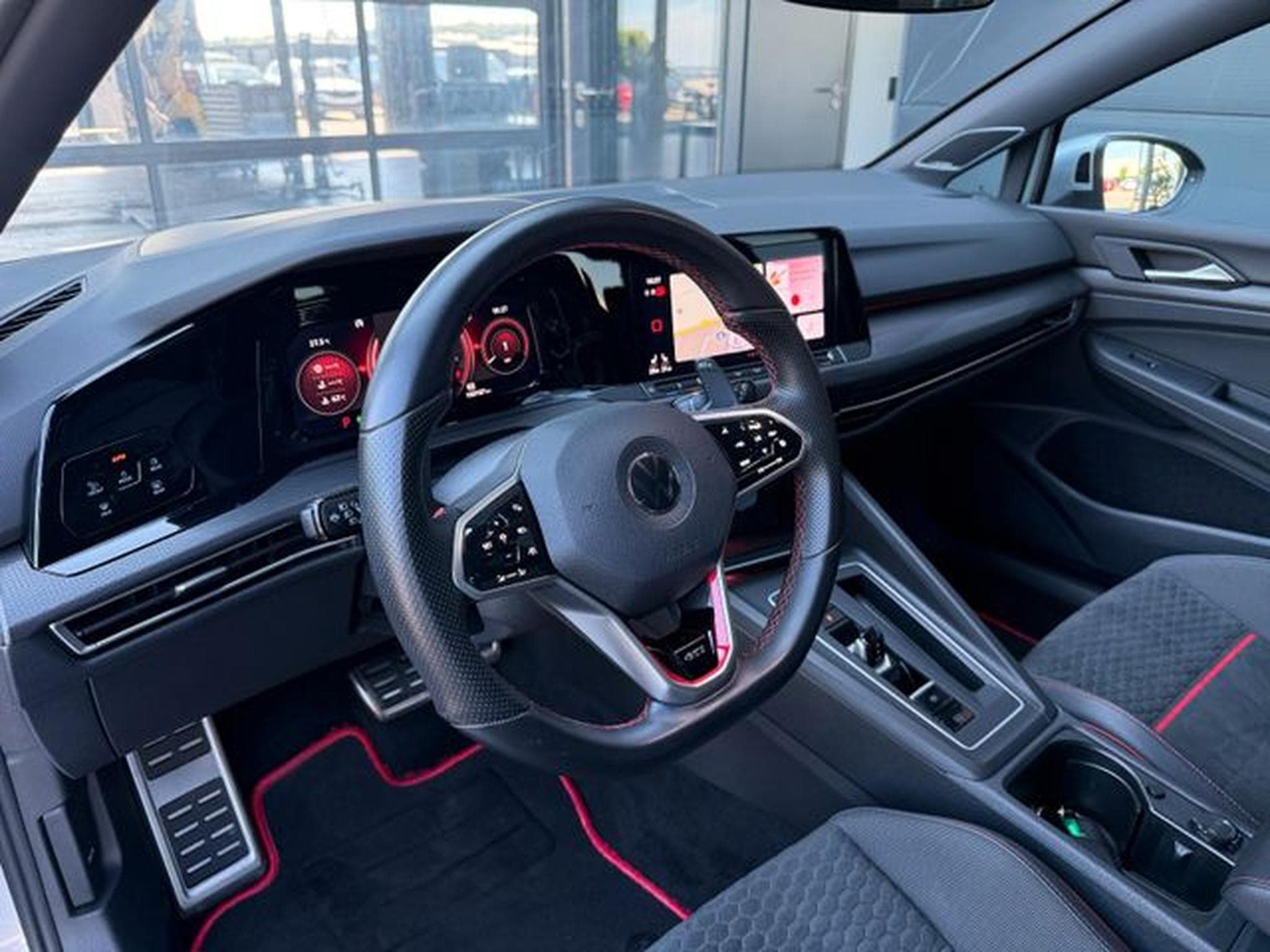 VW Golf Golf VIII GTI Clubsport H/K Sound 19" IQ DCC HUD (2021) - Photo 11