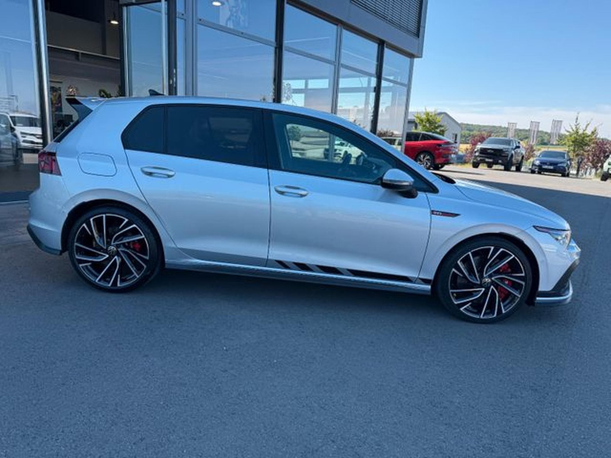 VW Golf Golf VIII GTI Clubsport H/K Sound 19" IQ DCC HUD (2021) - Photo 5
