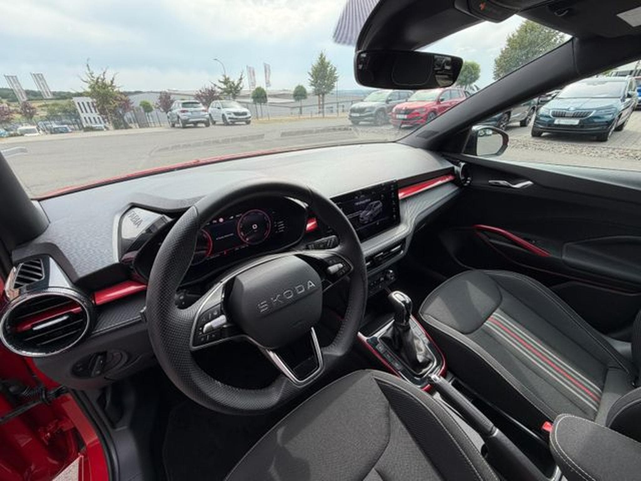 Skoda Fabia Fabia 1,5TSi DSG MonteCarlo Navi Pano Matrix Key (2025) - Photo 10
