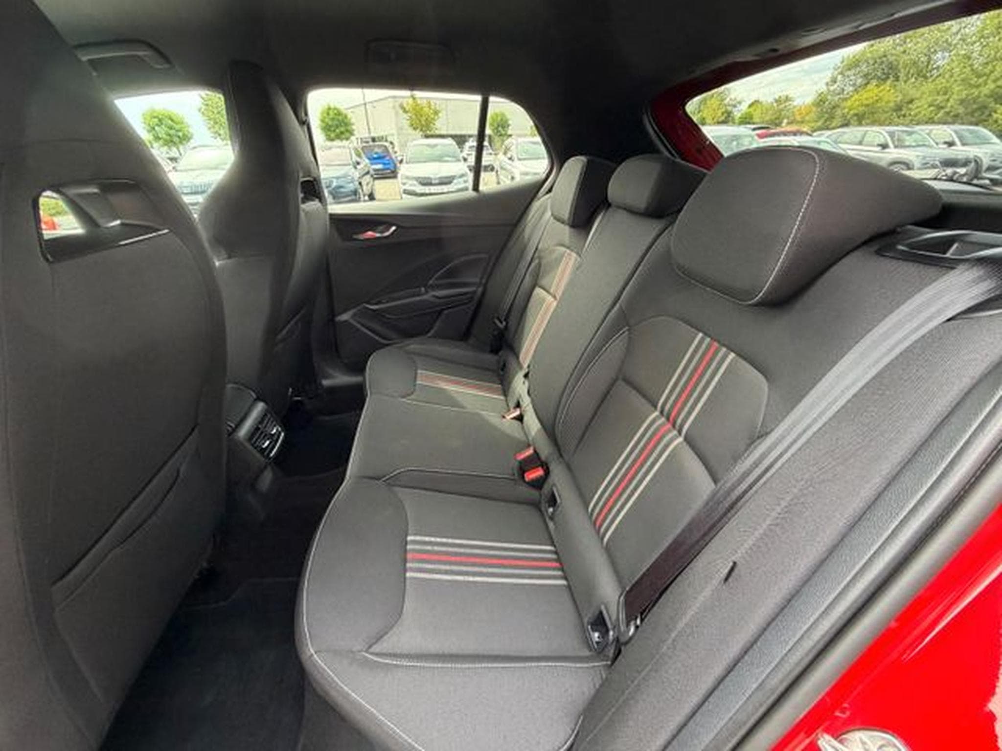 Skoda Fabia Fabia 1,5TSi DSG MonteCarlo Navi Pano Matrix Key (2025) - Photo 11