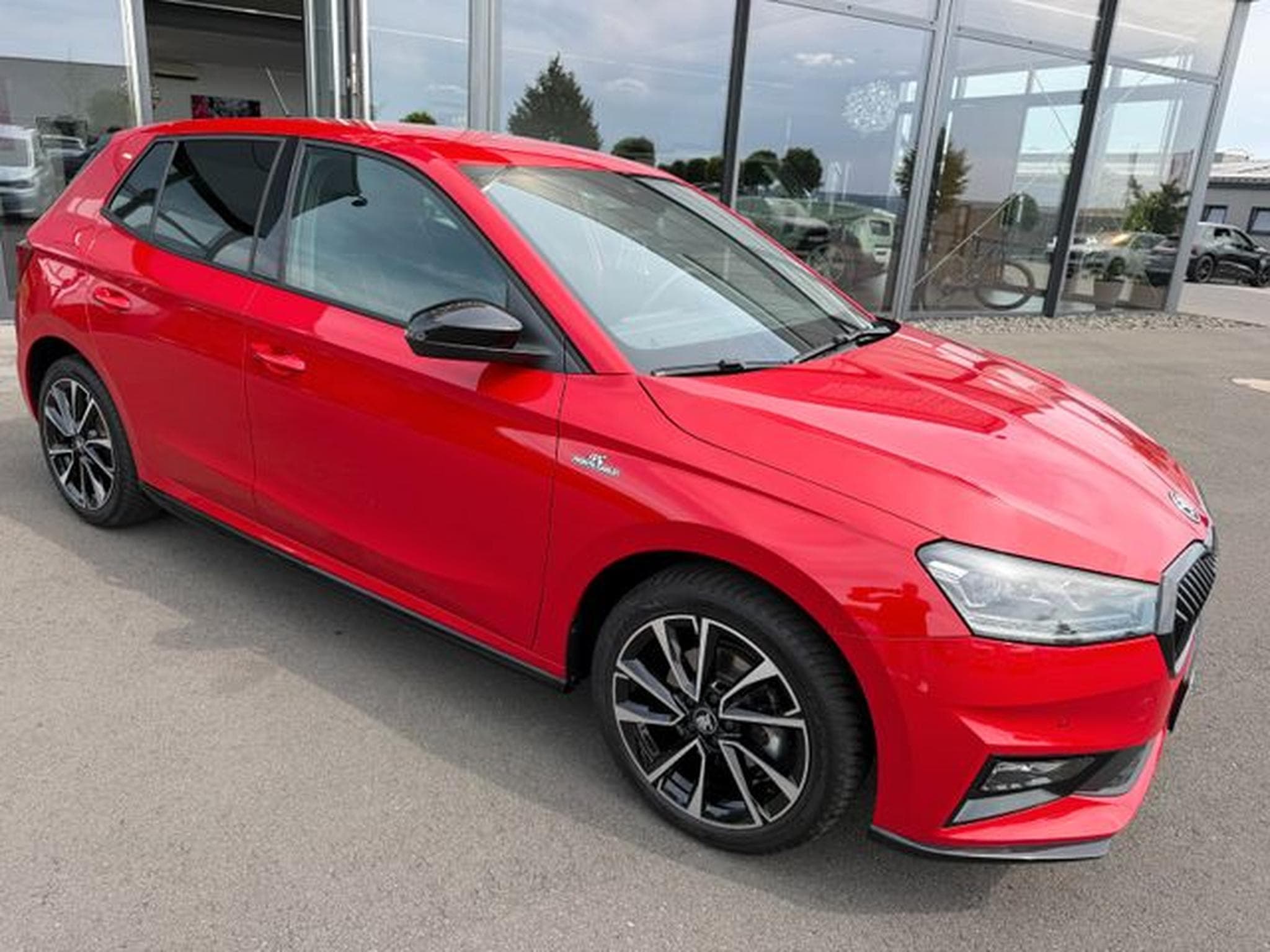Skoda Fabia Fabia 1,5TSi DSG MonteCarlo Navi Pano Matrix Key (2025) - Photo 3