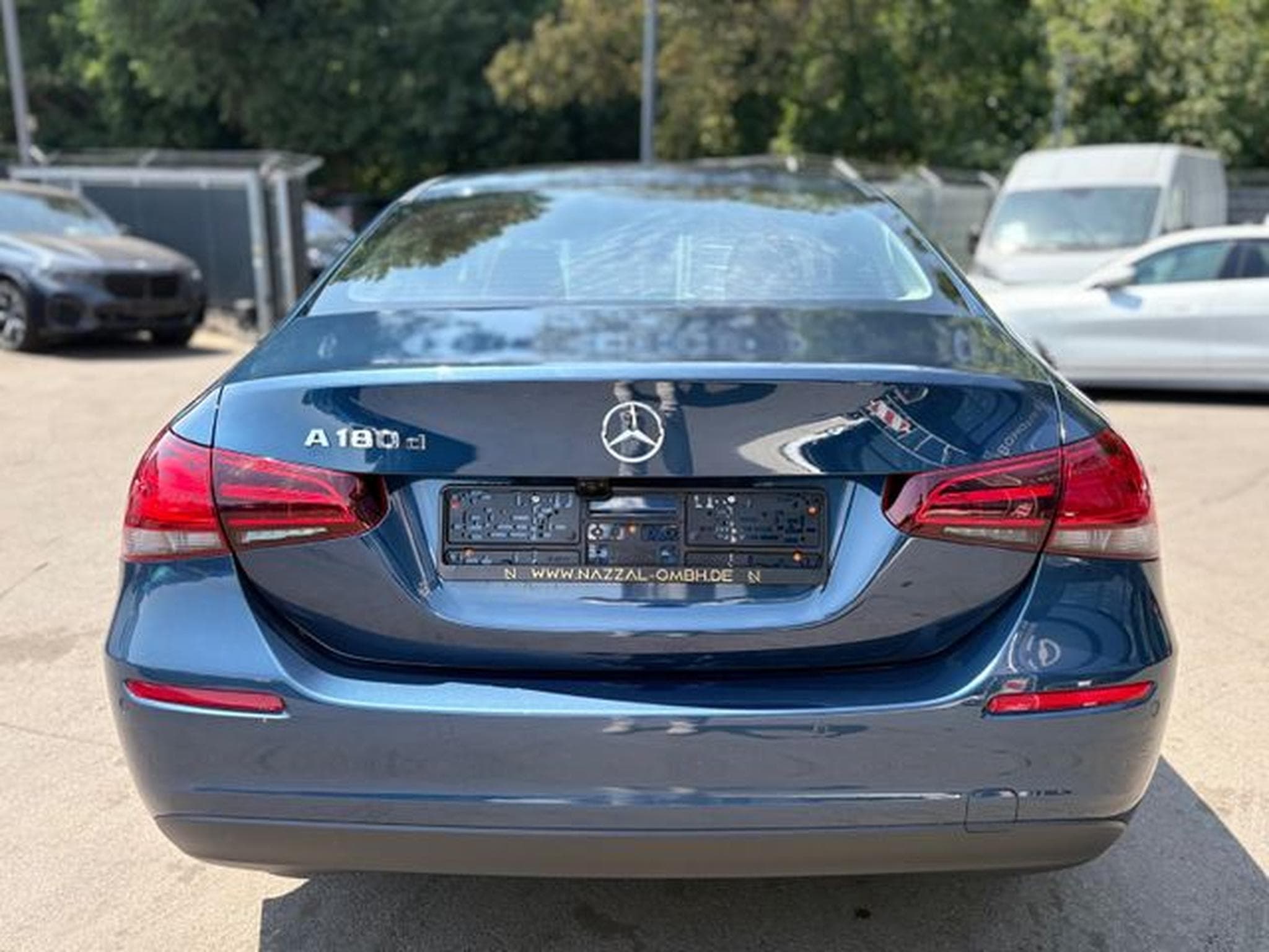 Mercedes A 180 A 180 d LIMOUSINE *MULTIBEAM*KAM*SHZ*ALU* (2021) - Foto 8