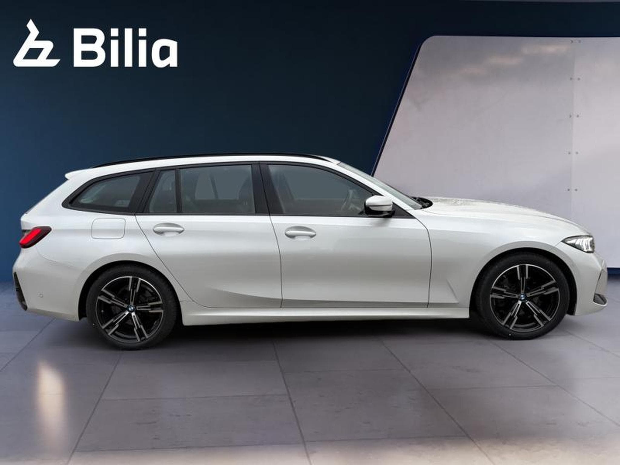 BMW 320 320d xDrive Touring Kit M Sport (2023) - Foto 3