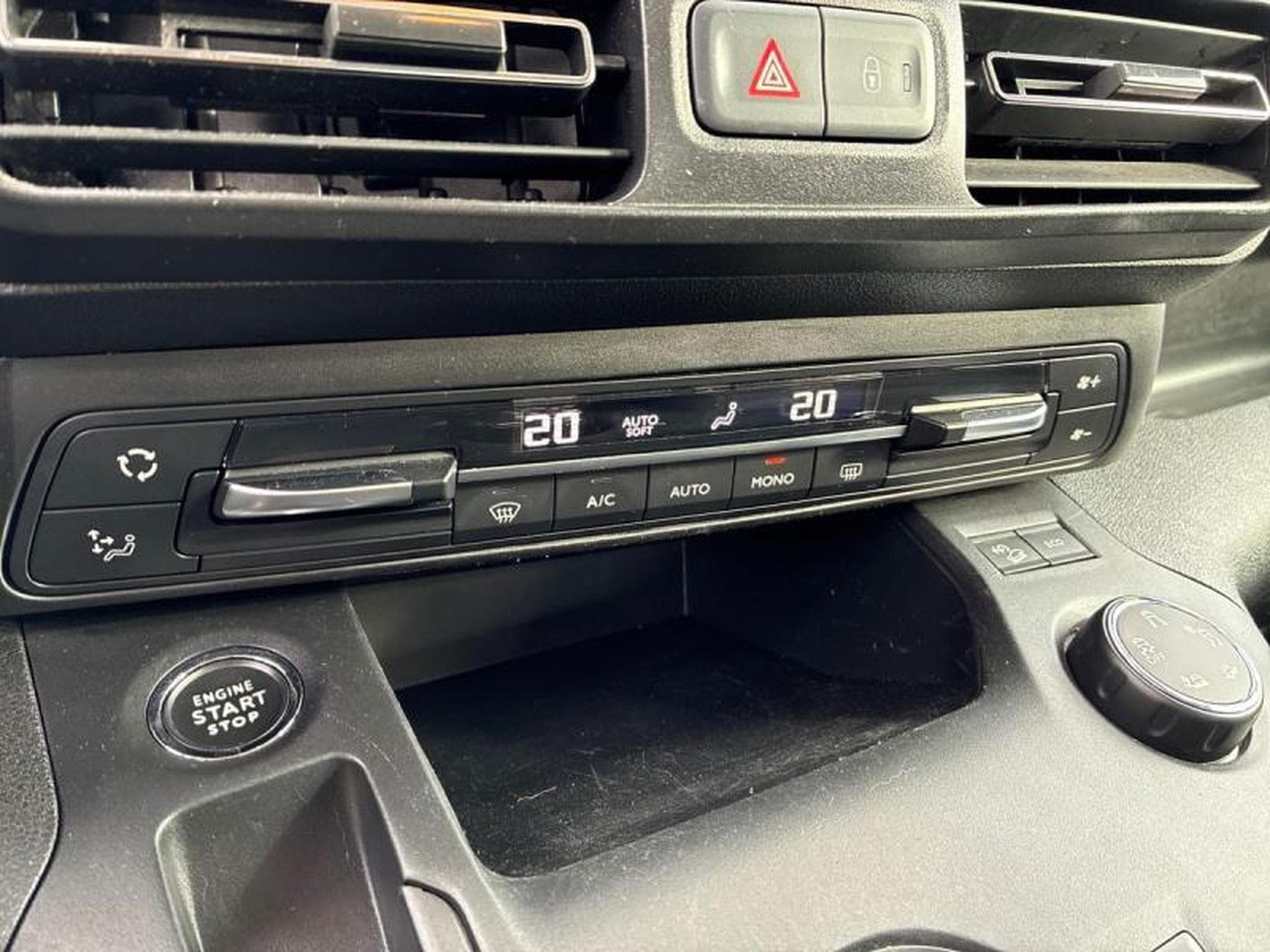 Opel Combo Life E Edition (2020) - Photo 16