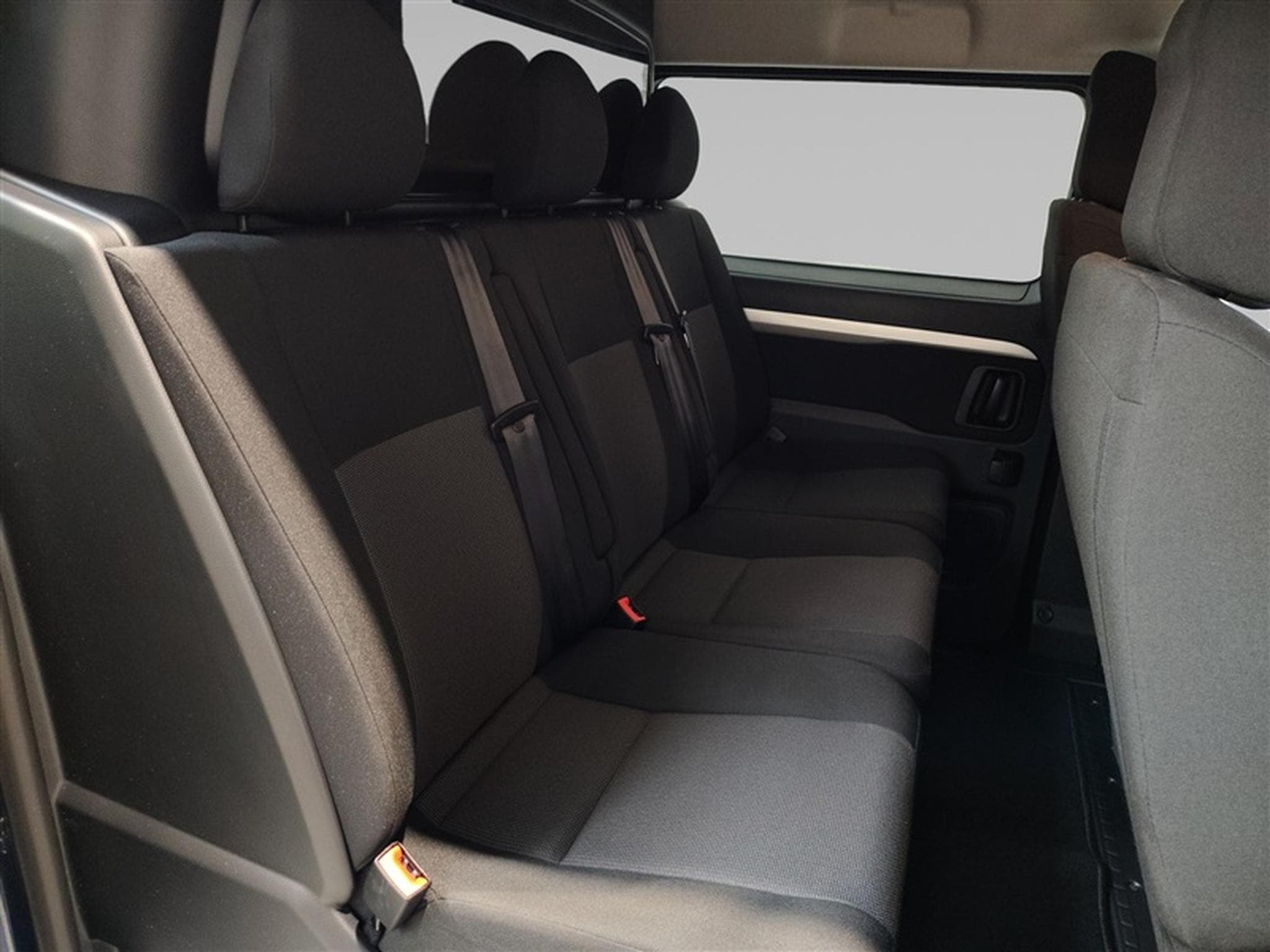 Citroen Jumpy 2.0 BlueHDi Auto Double cab. 5 PL Navi/CarPlay/Caméra/JA 17" (2022) - Photo 14
