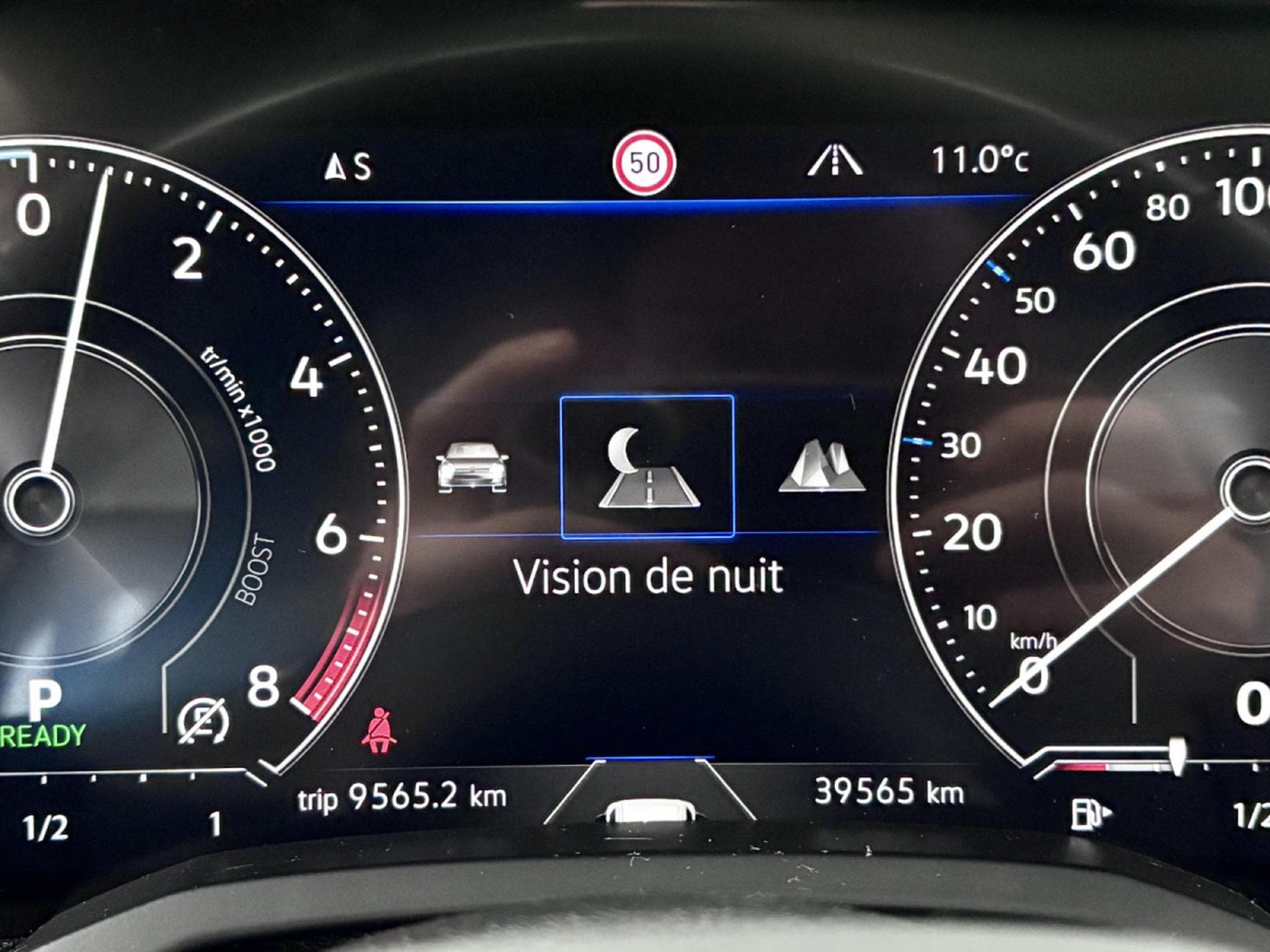 VW Touareg 3.0 TSi V6 eHybrid 4MOTION Elegance  381 CV (2022) - Photo 15