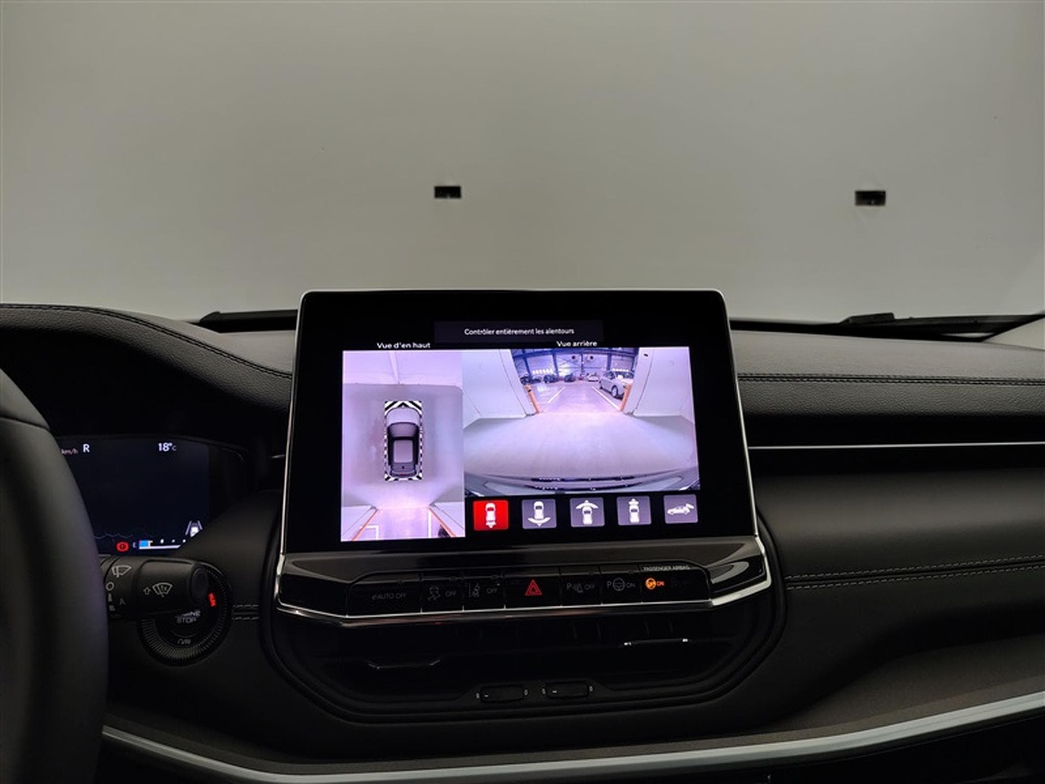 Jeep Compass 1.5 Turbo MHEV Altitude DCT  S-CUIR / CARPLAY / CAMERA (2025) - Photo 18