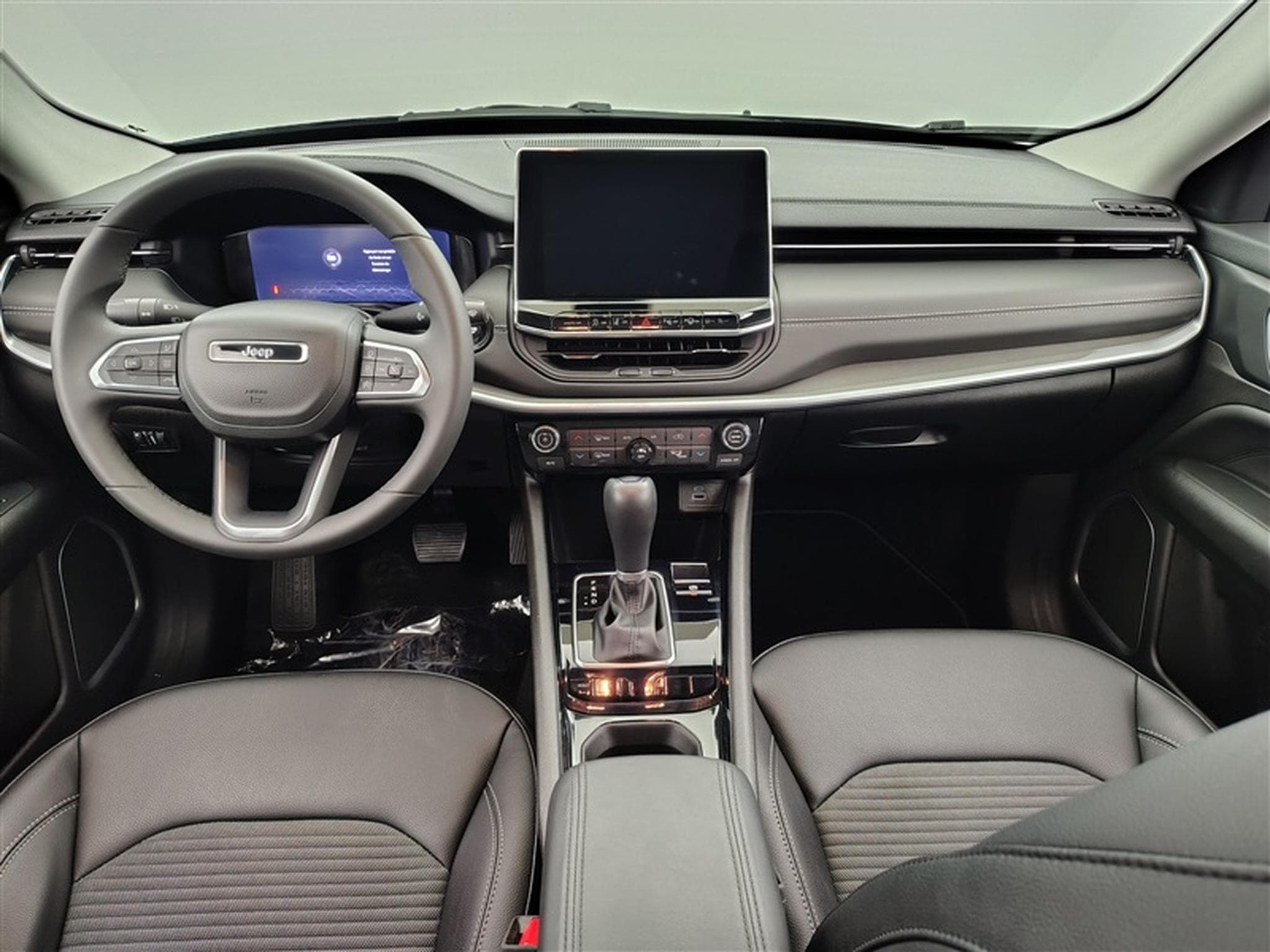 Jeep Compass 1.5 Turbo MHEV Altitude DCT  S-CUIR / CARPLAY / CAMERA (2025) - Photo 8
