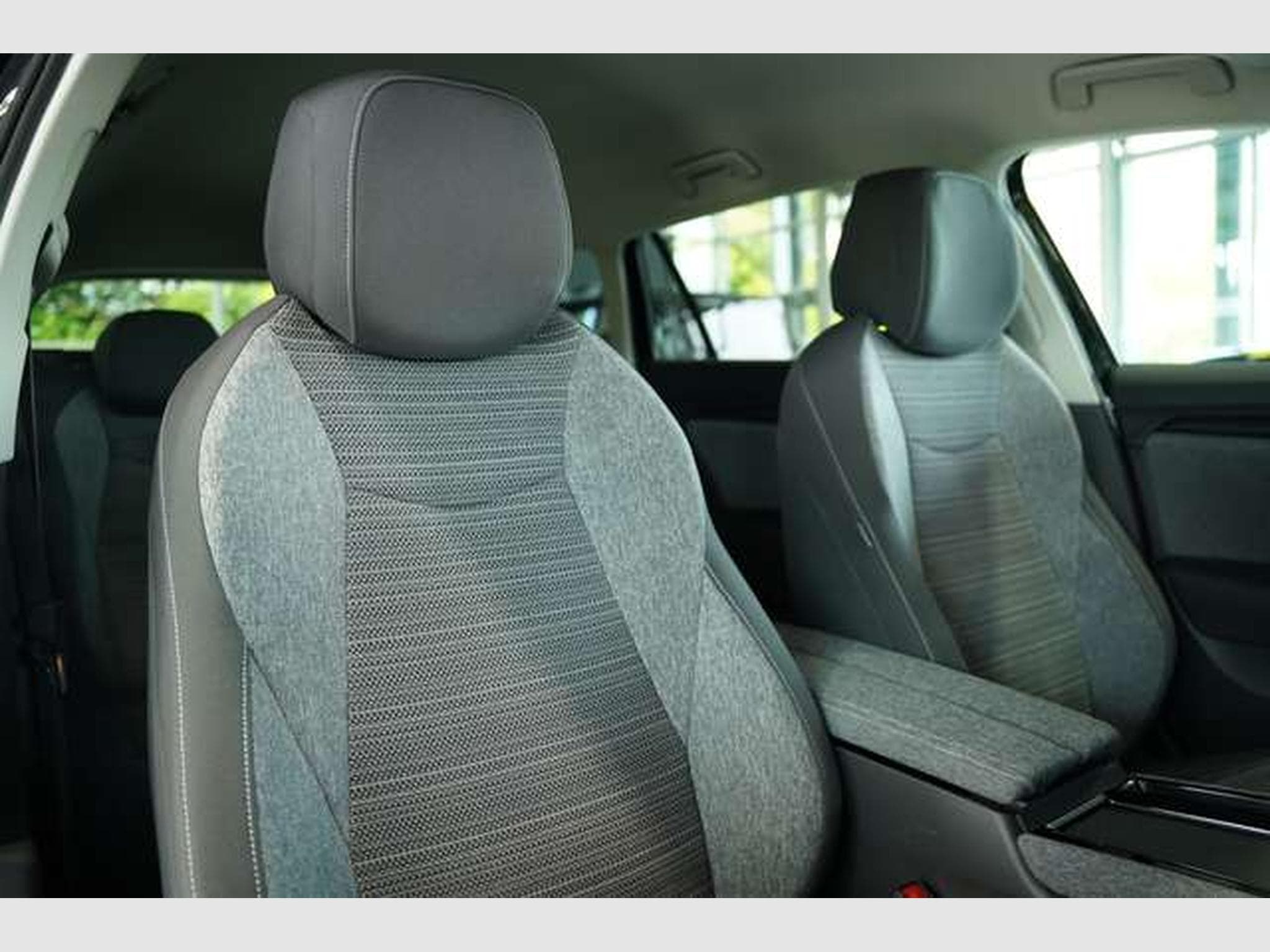 Skoda Superb 1.5 TSI DSG 2.Hand *Kamera *LED *Tempomat (2024) - Foto 16